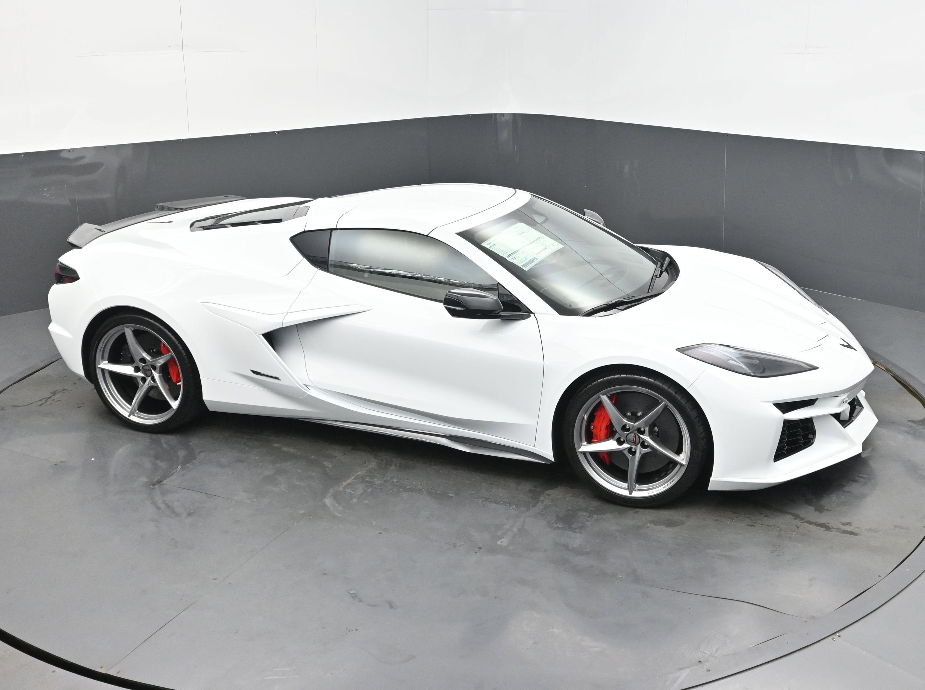 2025 Chevrolet Corvette E-Ray 2LZ