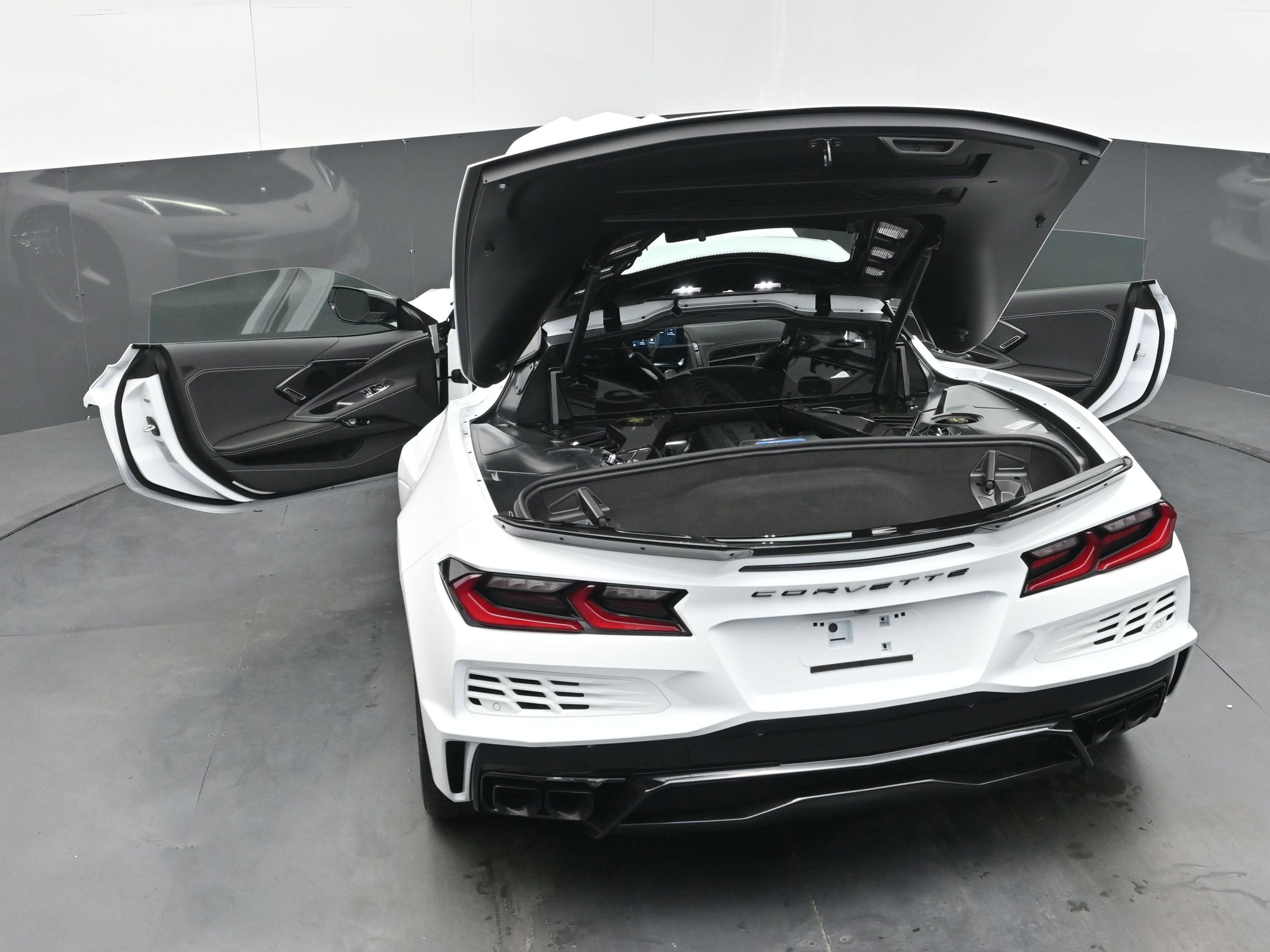 2025 Chevrolet Corvette E-Ray 2LZ