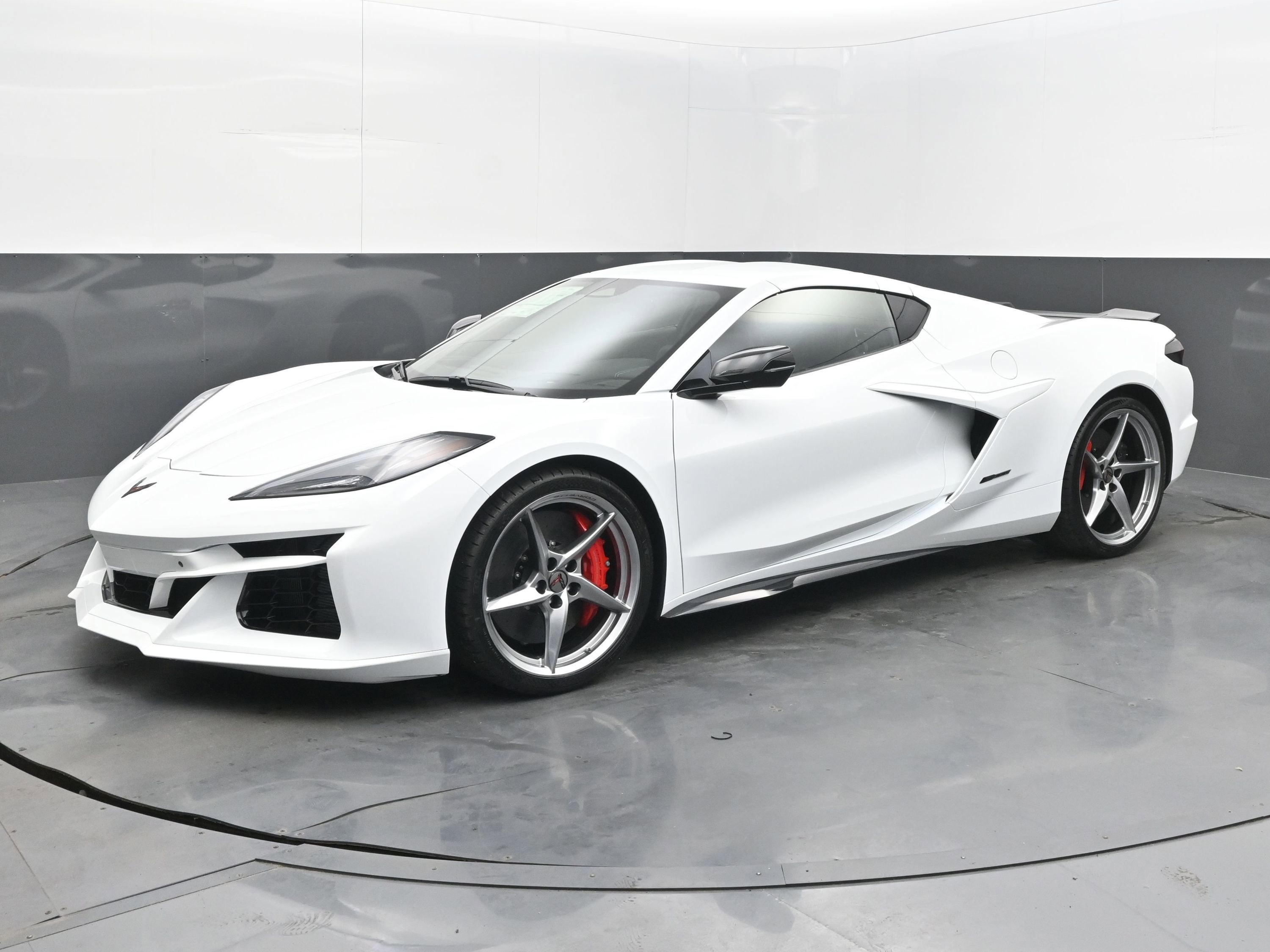 2025 Chevrolet Corvette E-Ray 2LZ