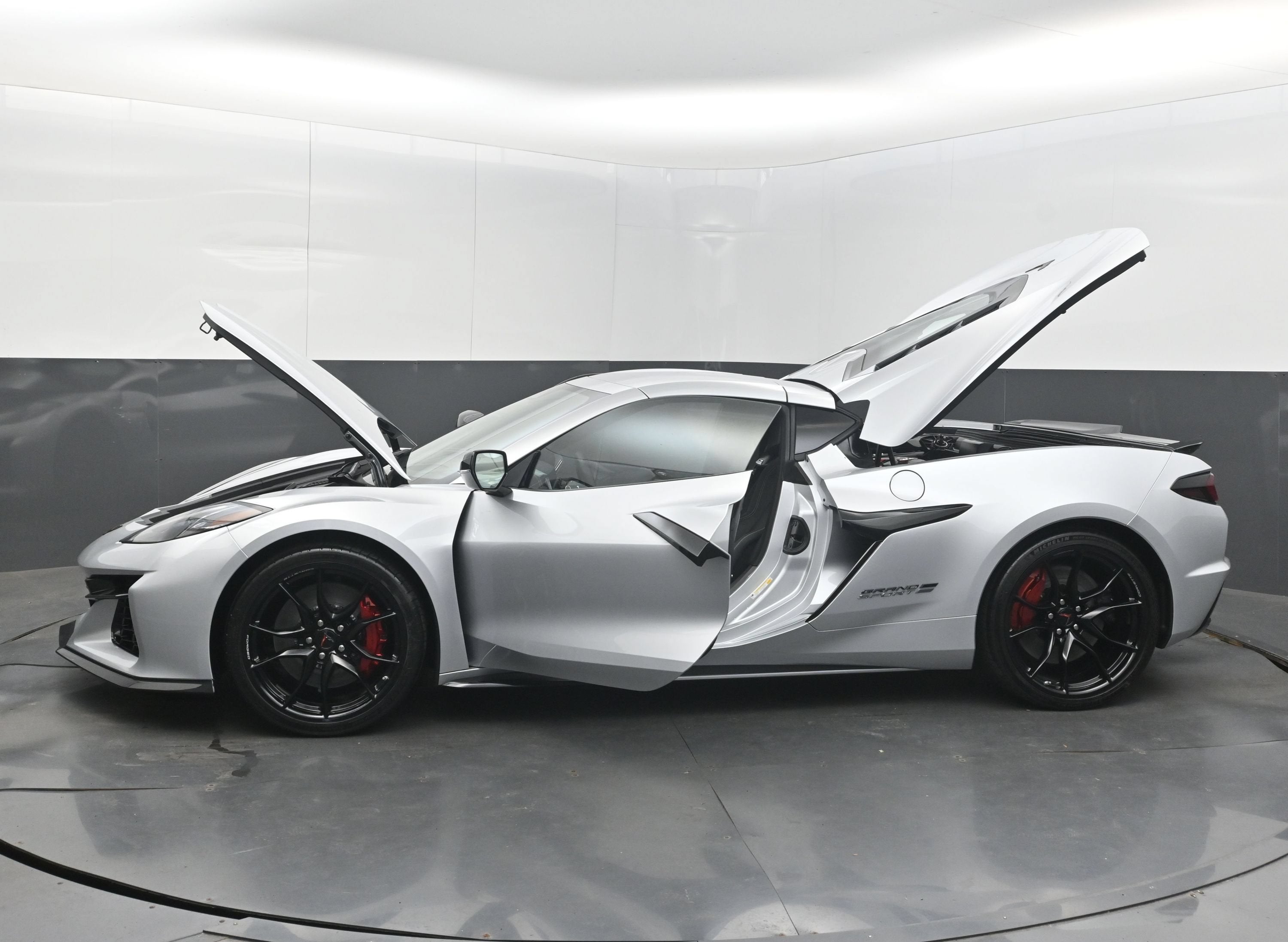 2027 Chevrolet Corvette Grand Sport 2LT