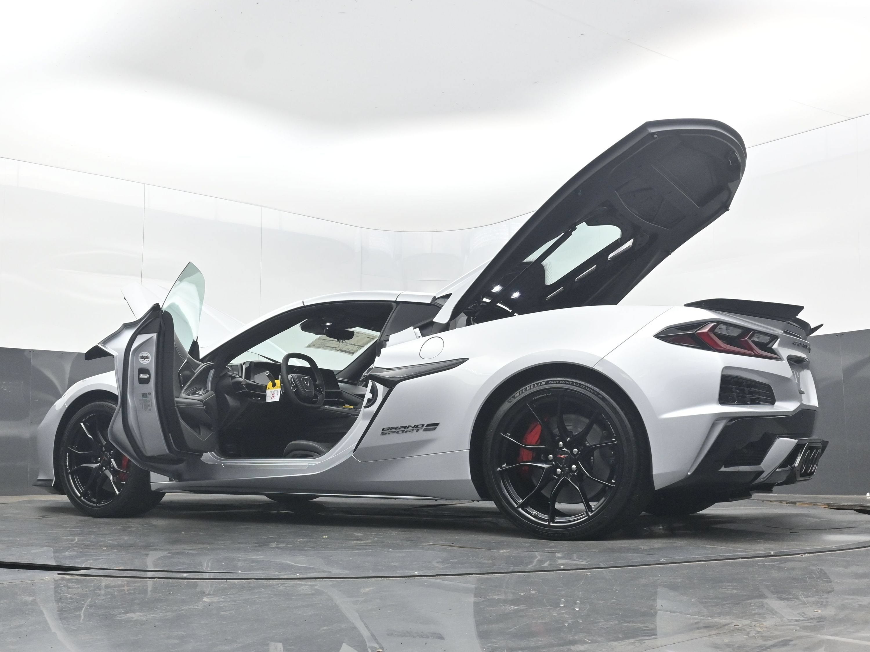 2027 Chevrolet Corvette Grand Sport 2LT
