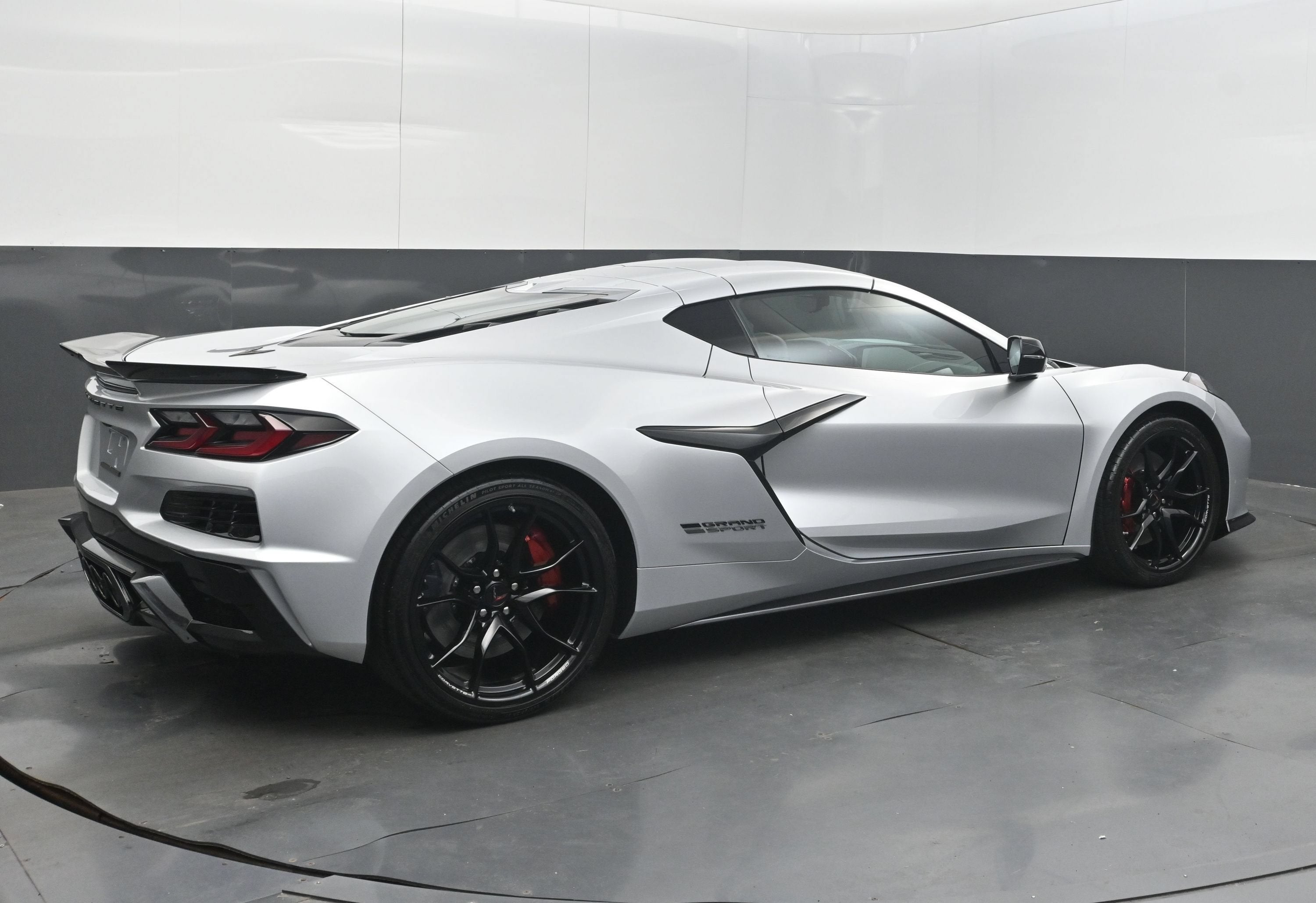 2027 Chevrolet Corvette Grand Sport 2LT