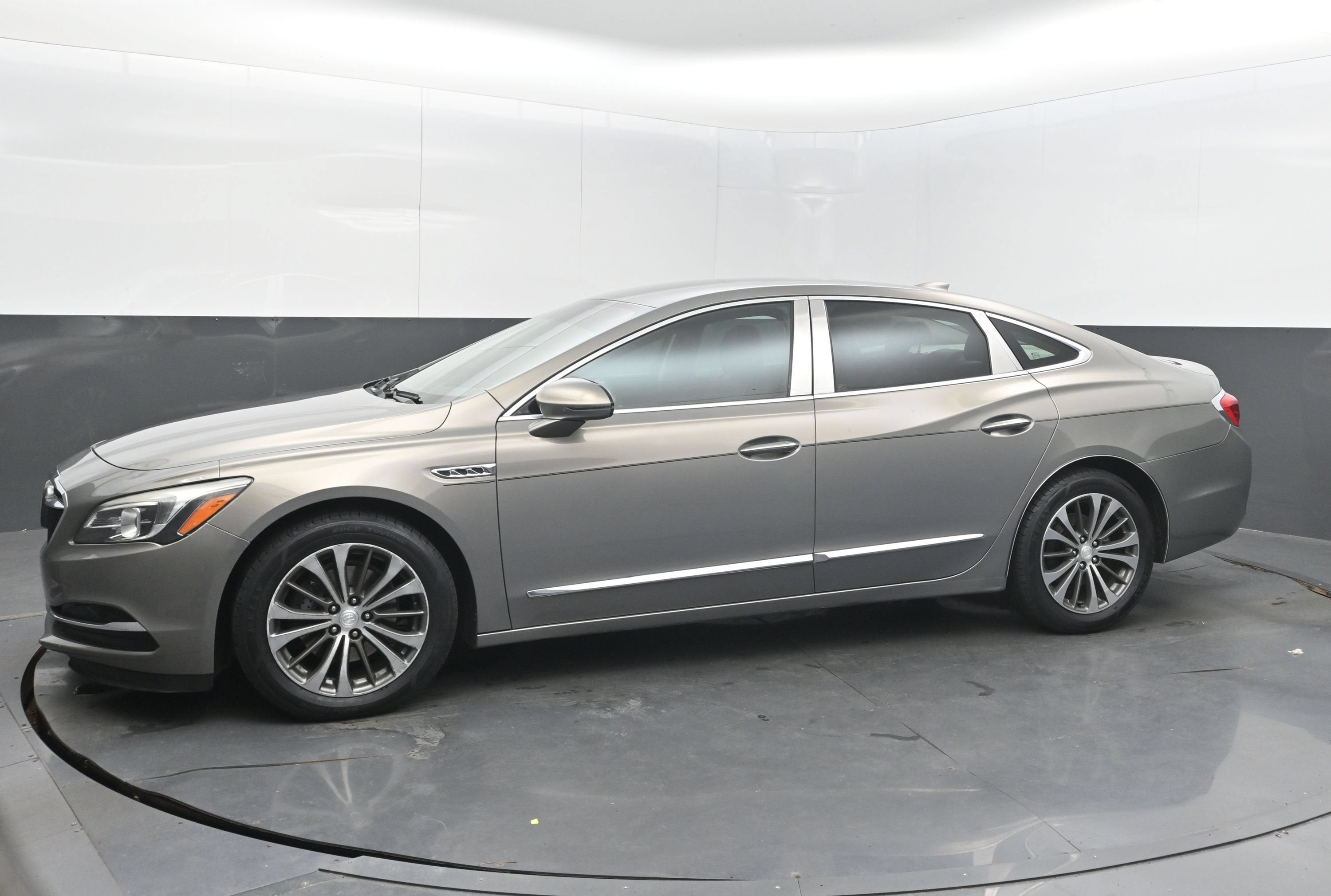 2017 Buick LaCrosse Essence