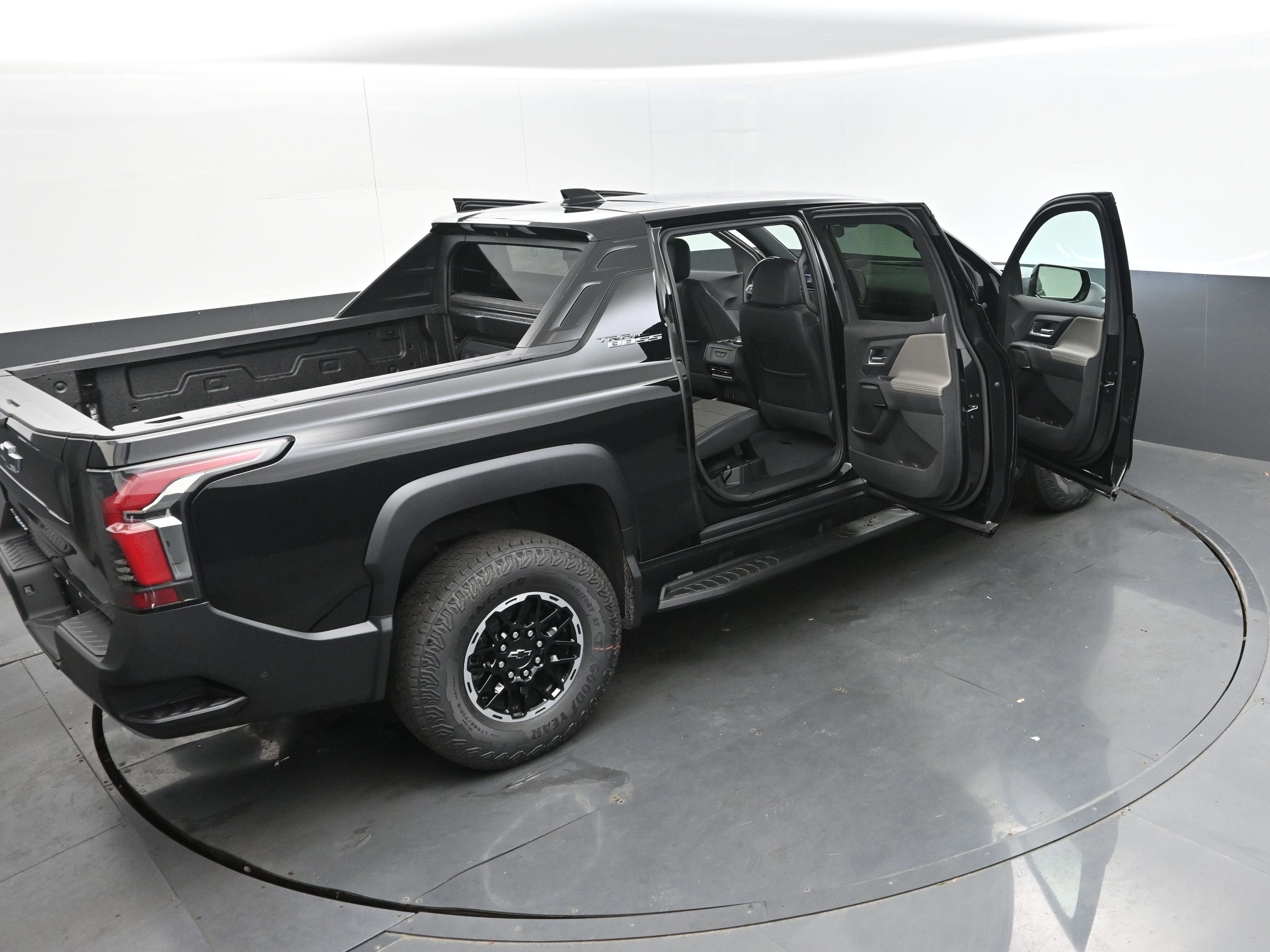 2026 Chevrolet Silverado EV Trail Boss - Extended Range