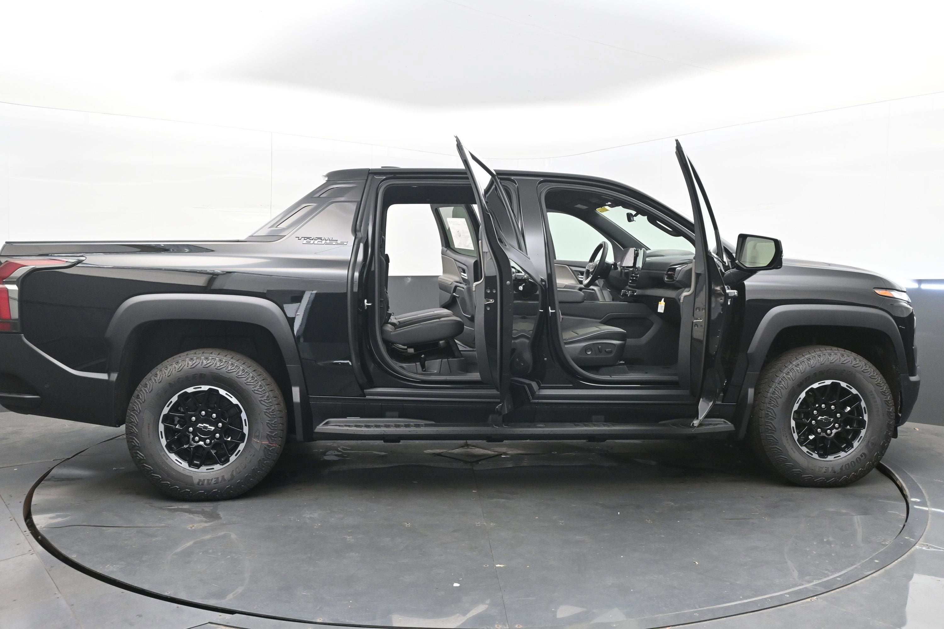 2026 Chevrolet Silverado EV Trail Boss - Extended Range