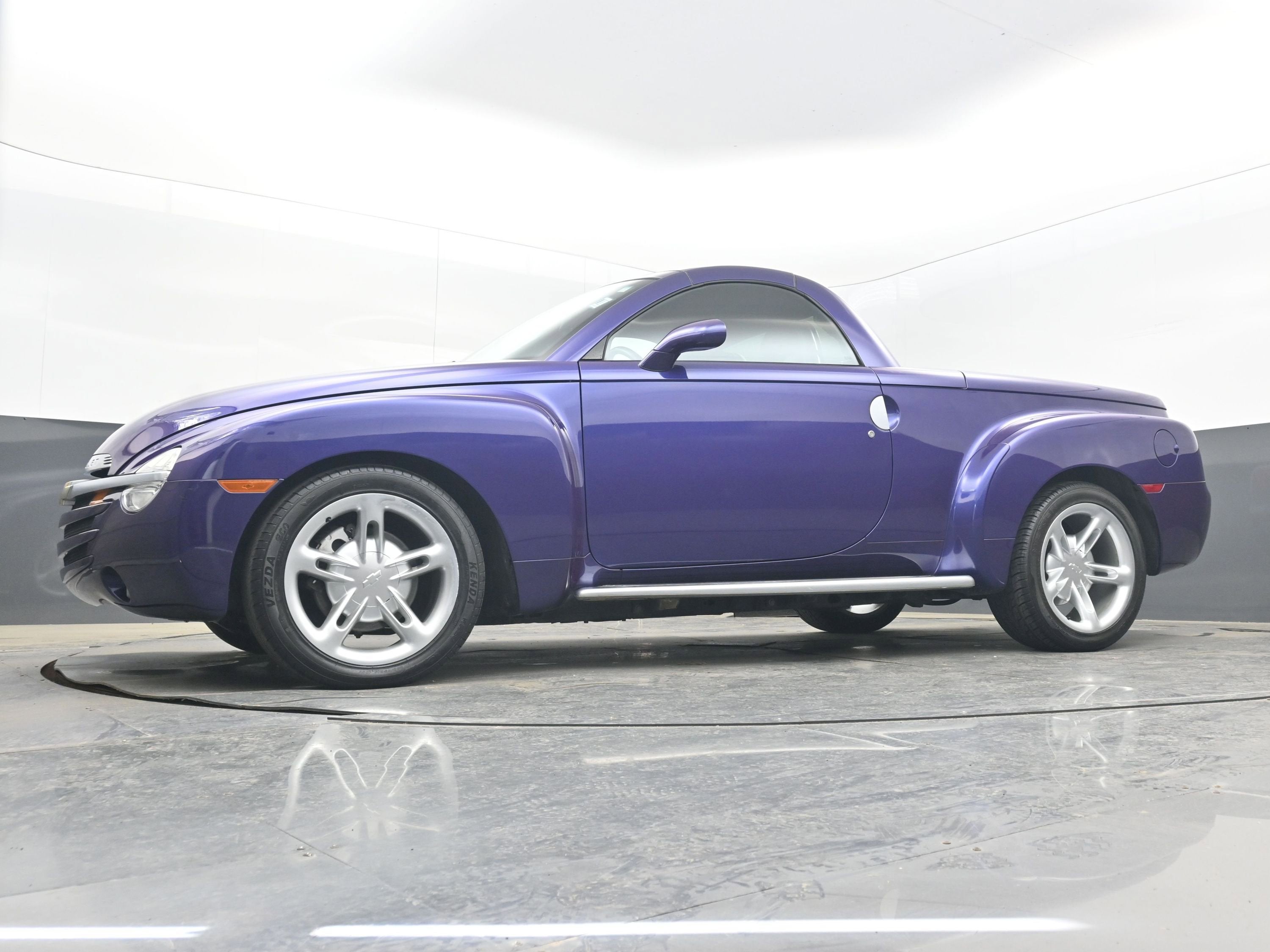 2004 Chevrolet SSR LS