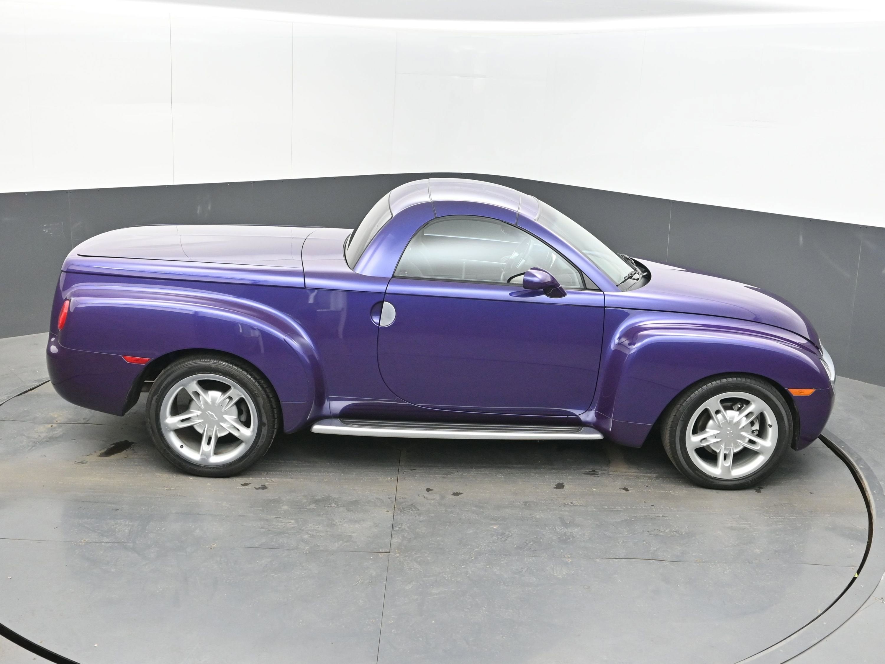 2004 Chevrolet SSR LS
