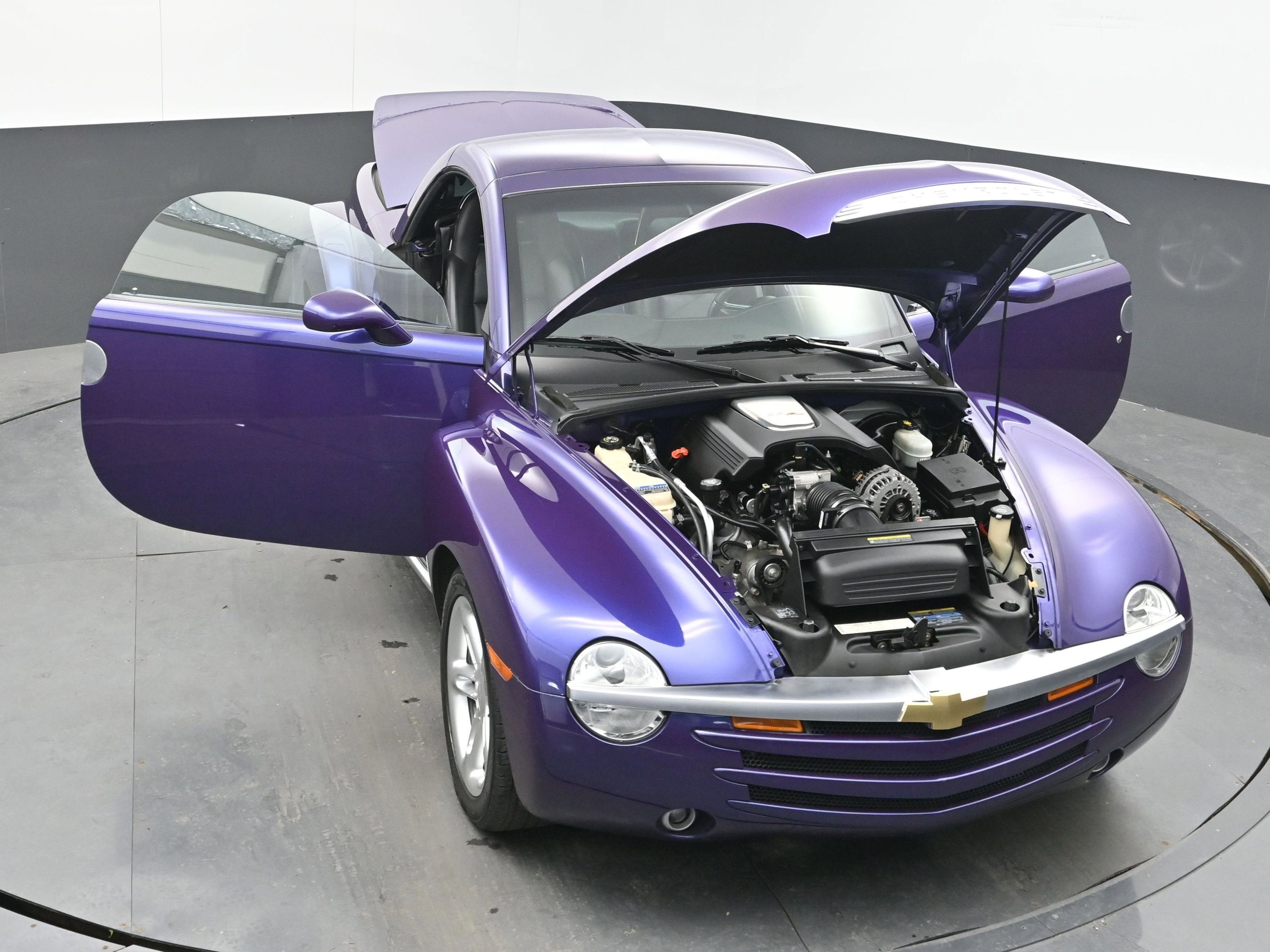 2004 Chevrolet SSR LS