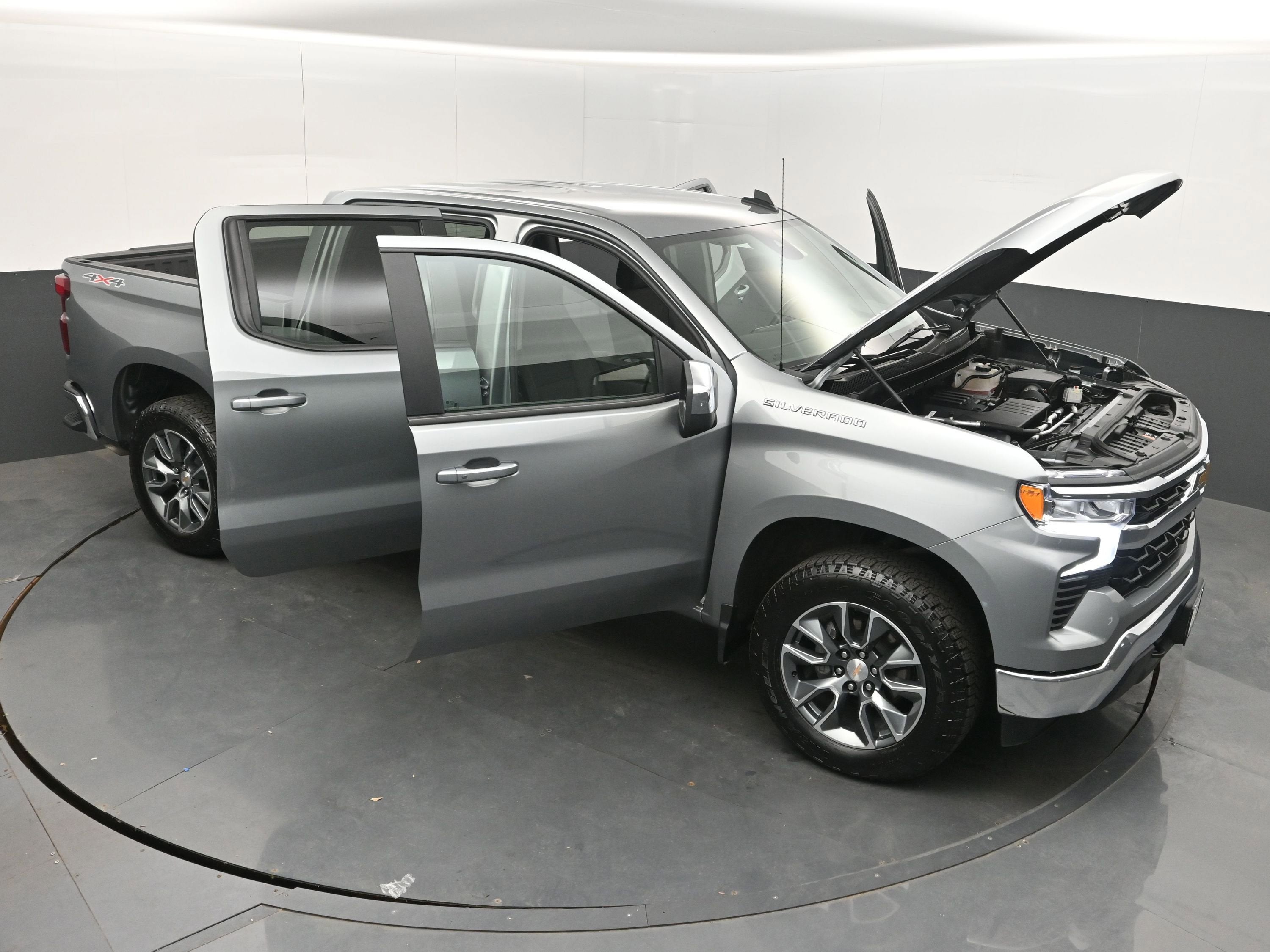 2025 Chevrolet Silverado 1500 LT (2FL)