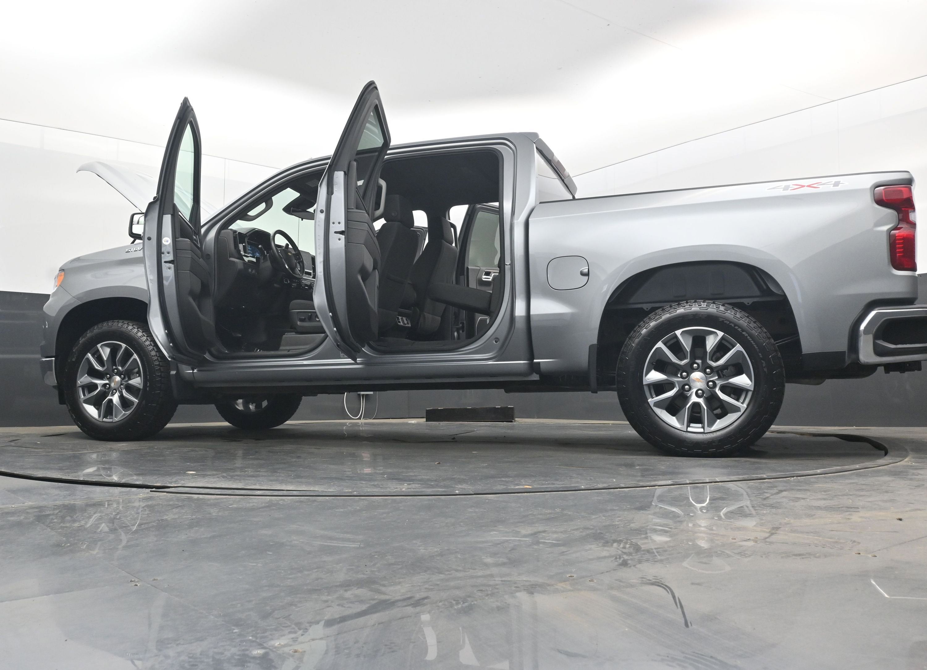 2025 Chevrolet Silverado 1500 LT (2FL)