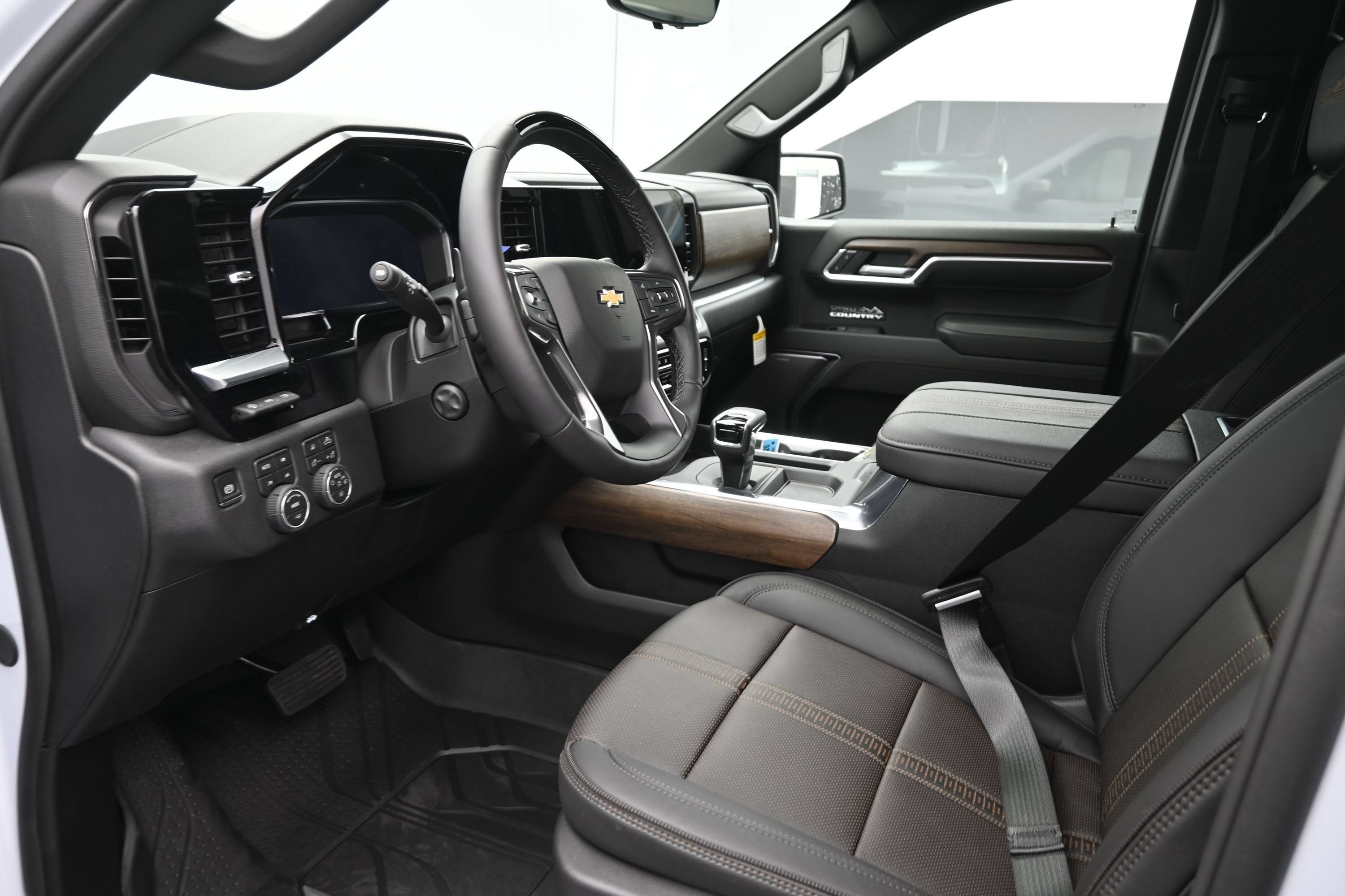 2026 Chevrolet Silverado 1500 High Country - Photo 10