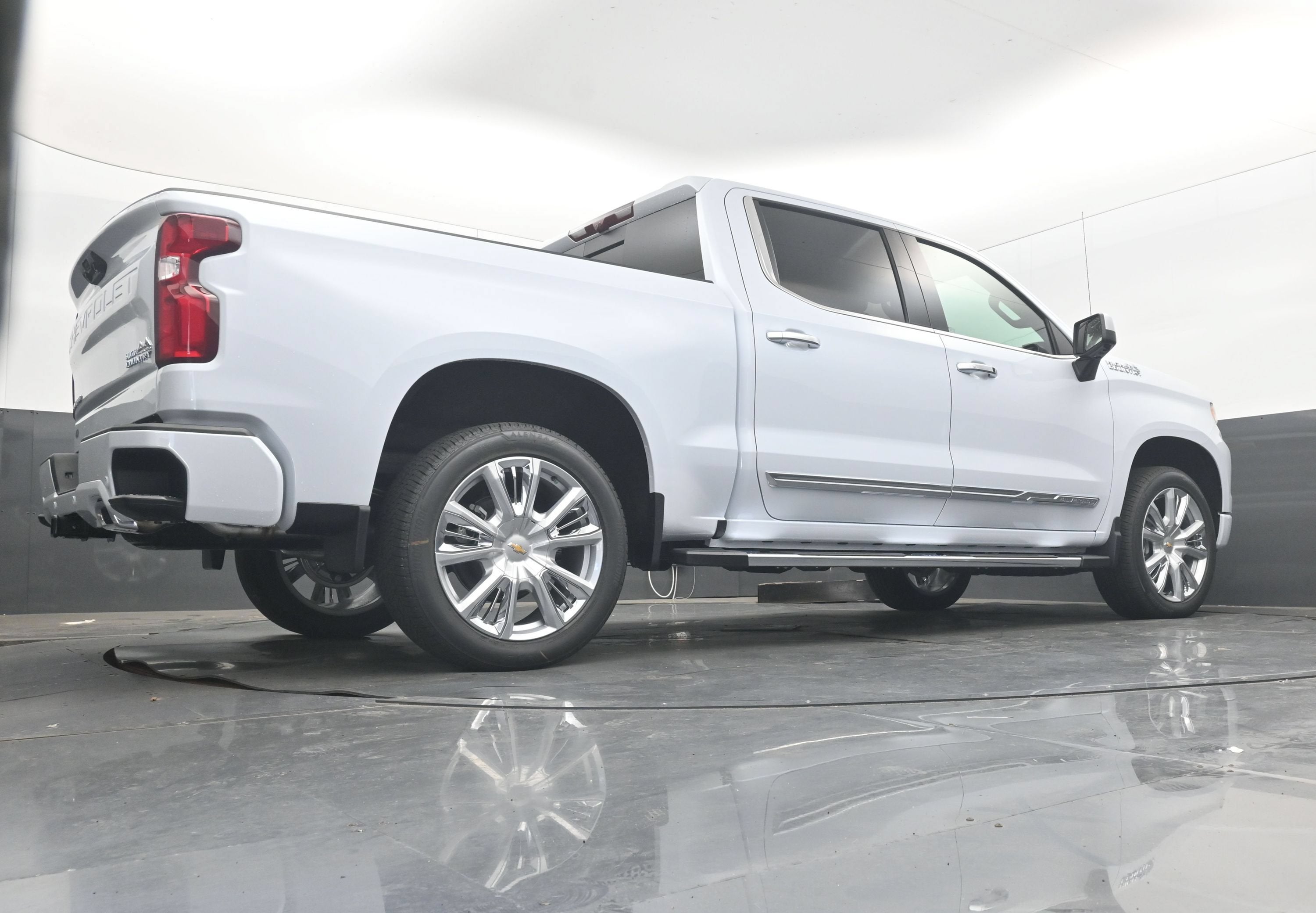 2026 Chevrolet Silverado 1500 High Country - Photo 23