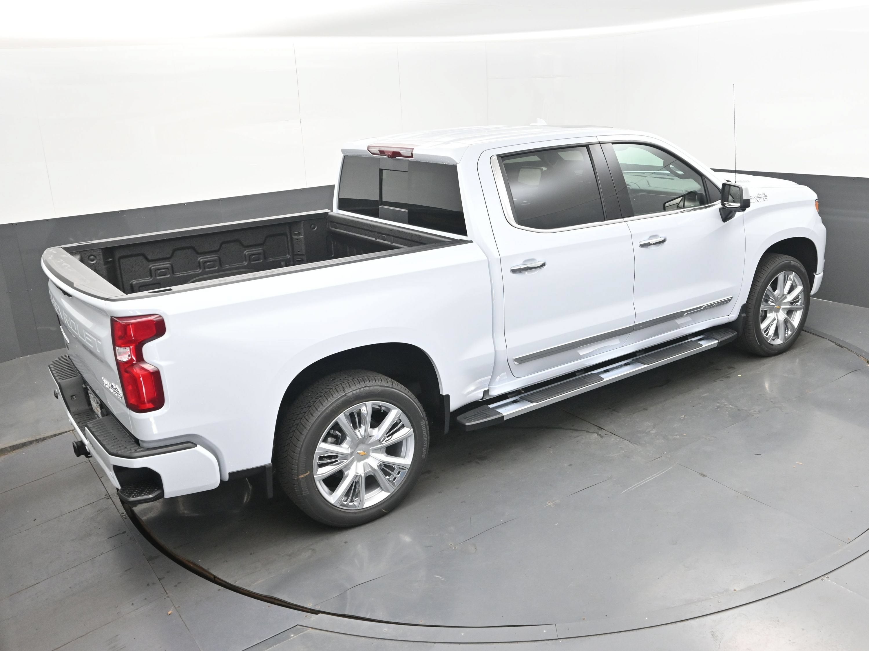 2026 Chevrolet Silverado 1500 High Country - Photo 31