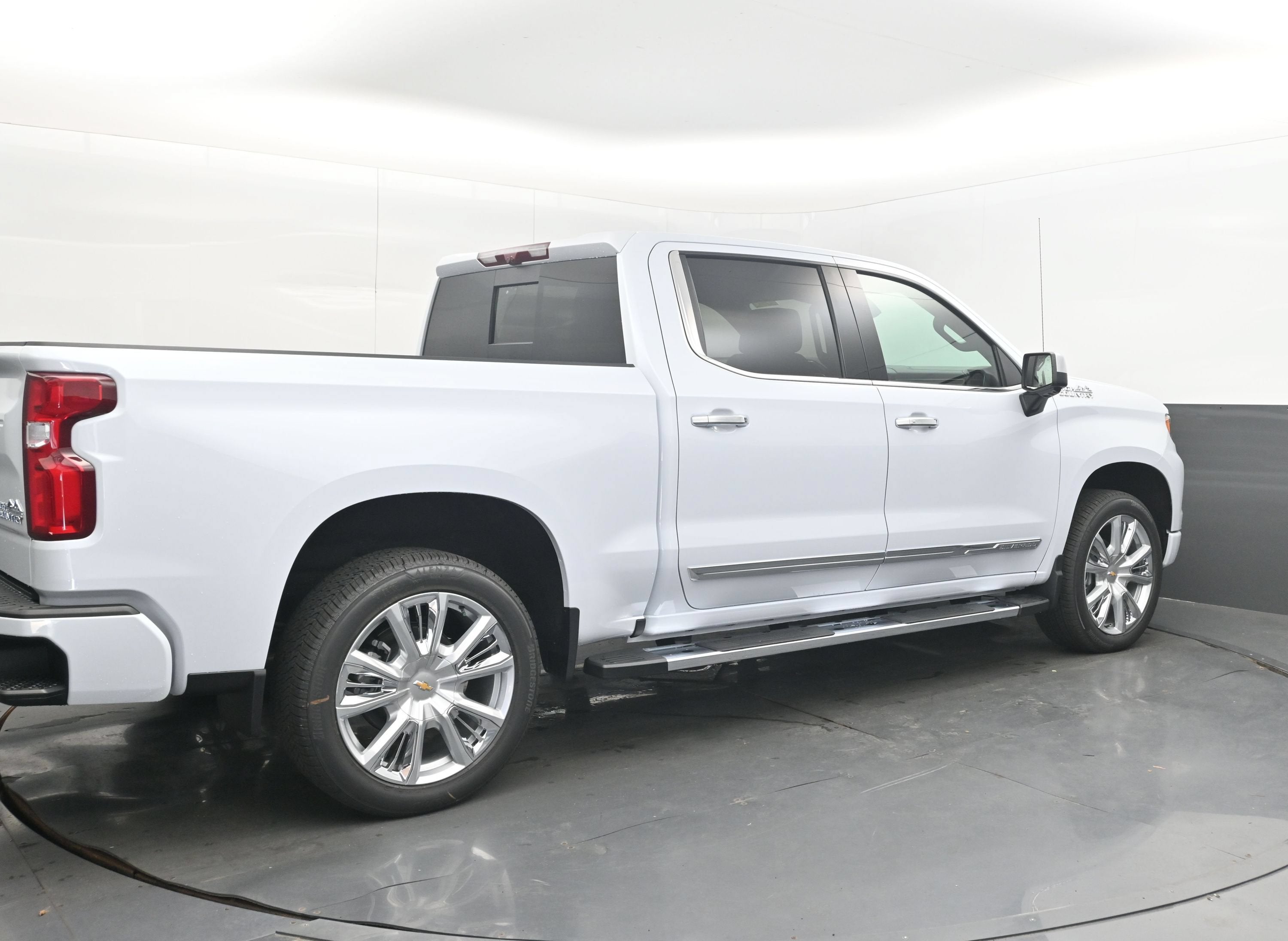 2026 Chevrolet Silverado 1500 High Country - Photo 7