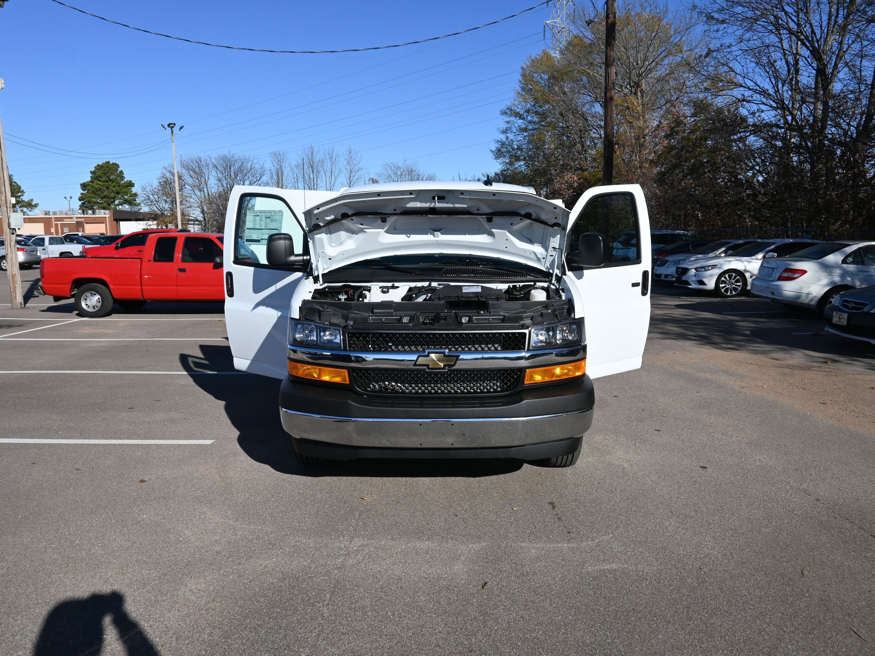 2025 Chevrolet Express Cargo 2500 WT