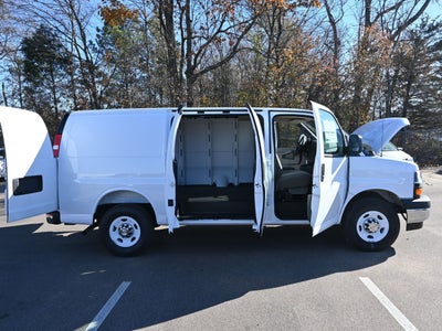 2025 Chevrolet Express Cargo 2500 WT