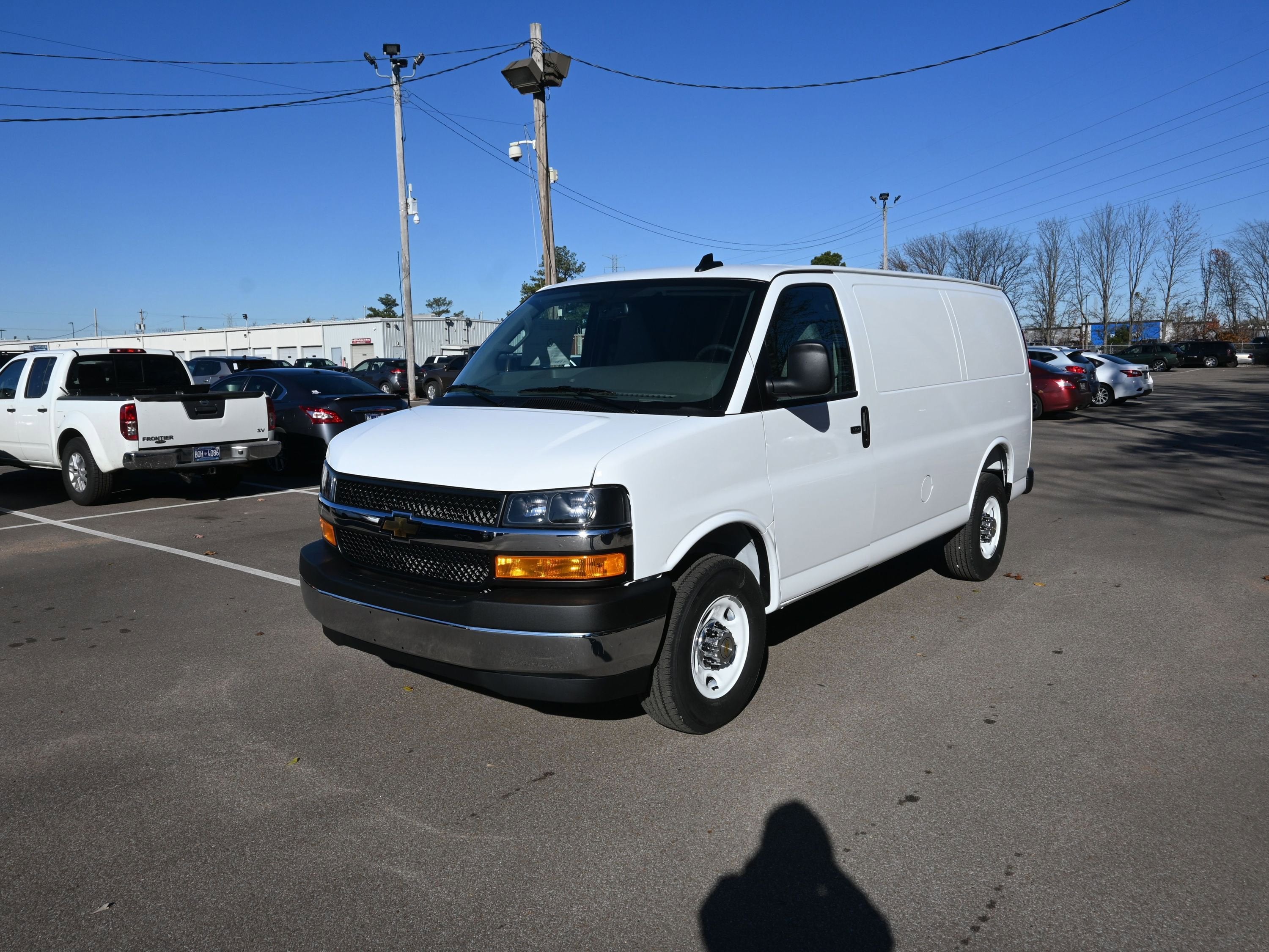 2025 Chevrolet Express Cargo 2500 WT