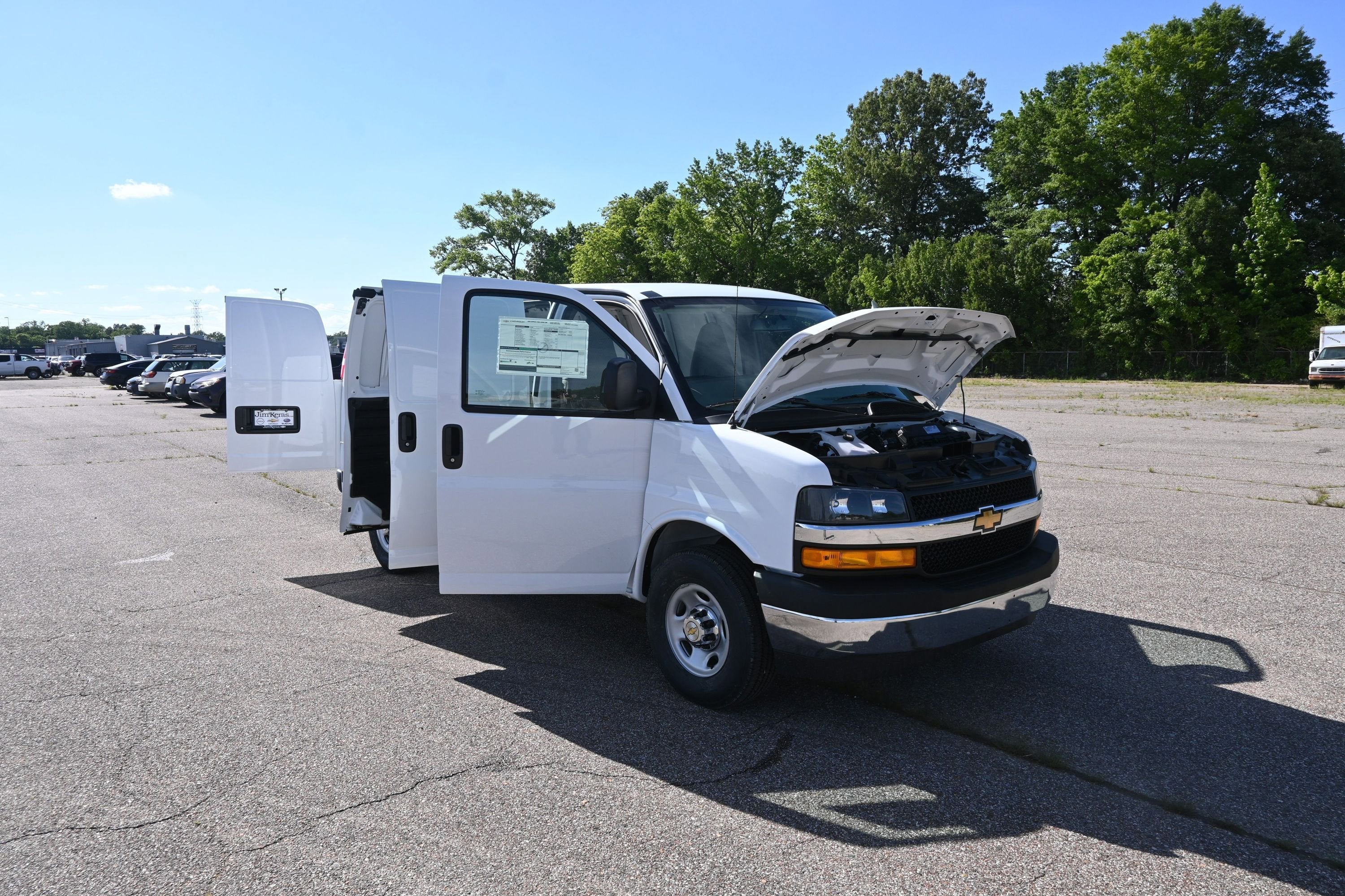 2026 Chevrolet Express Cargo WT
