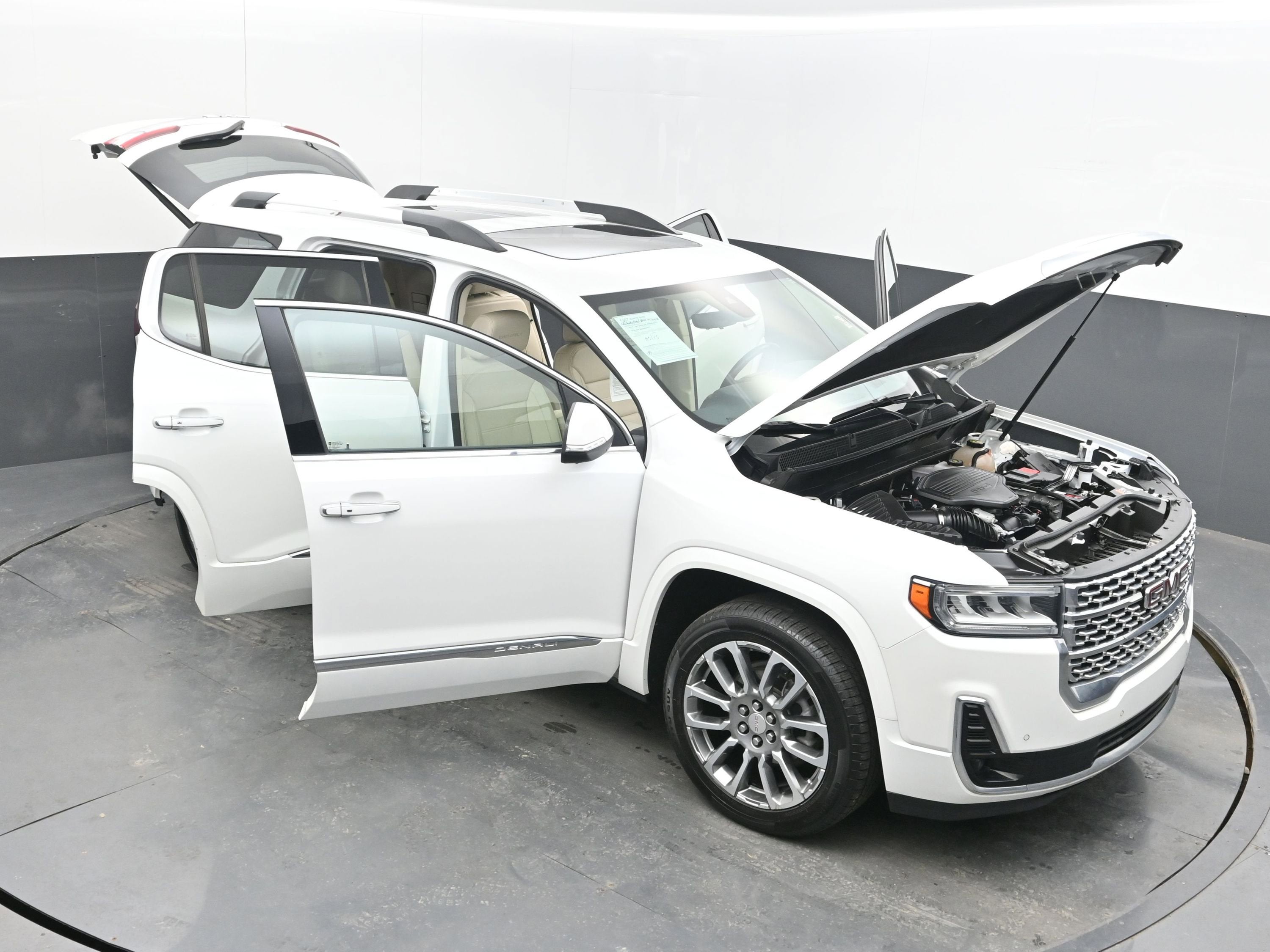 2022 GMC Acadia Denali