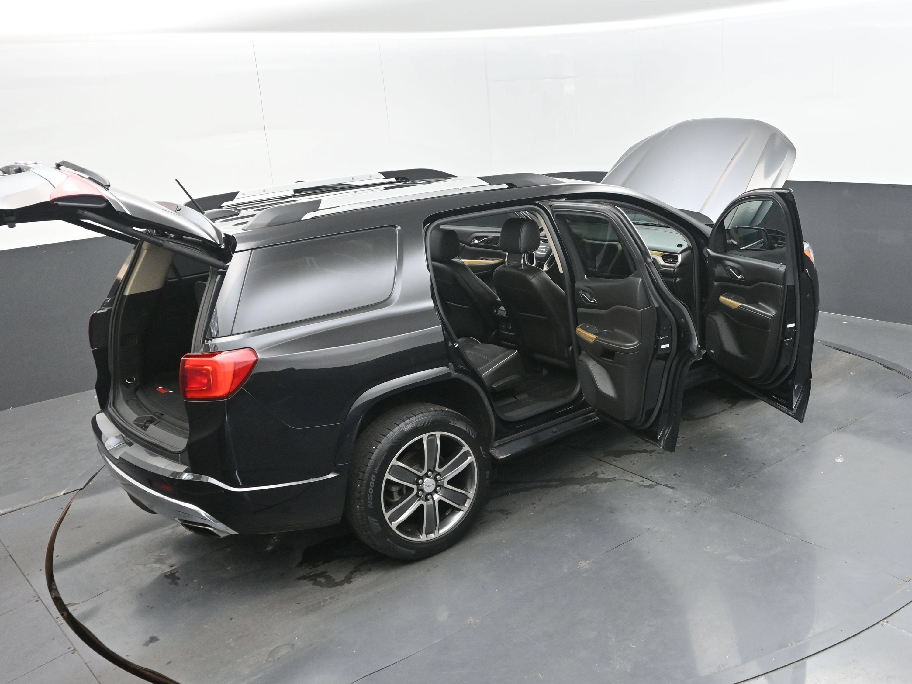 2018 GMC Acadia Denali