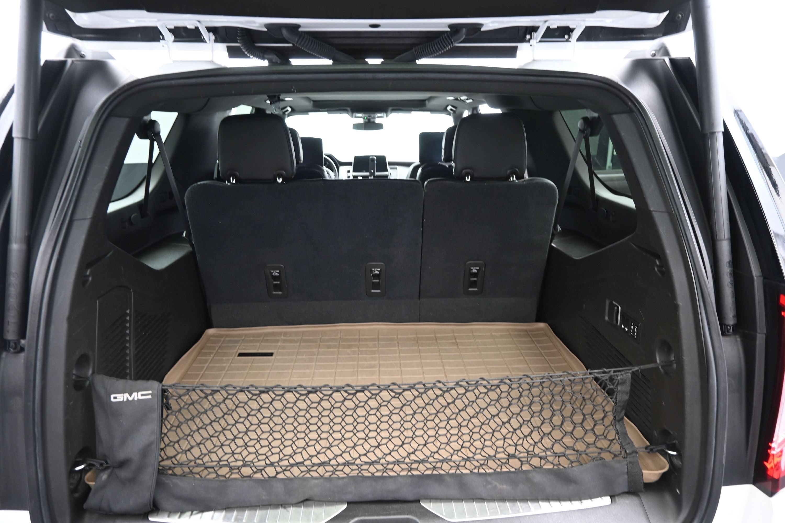 2021 GMC Yukon XL AT4