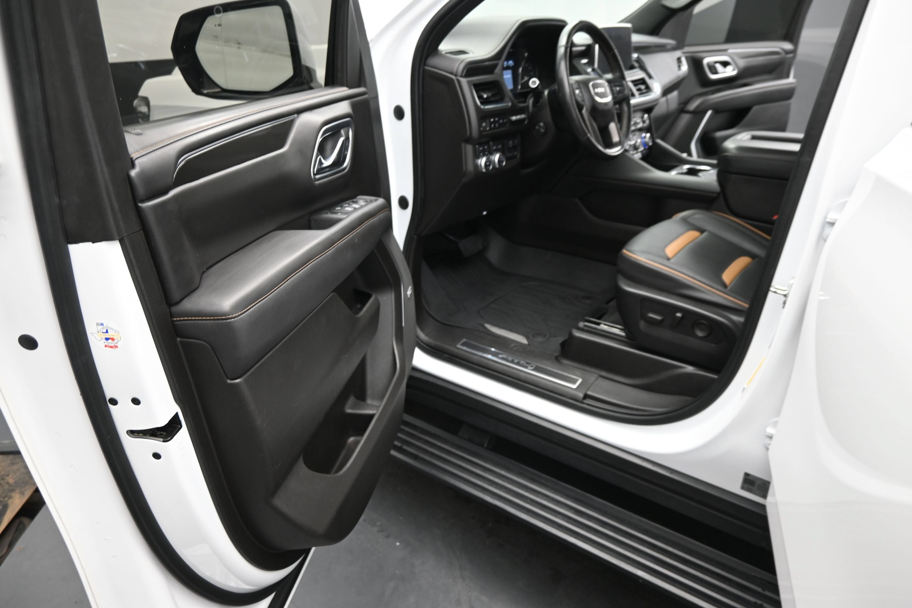 2021 GMC Yukon XL AT4