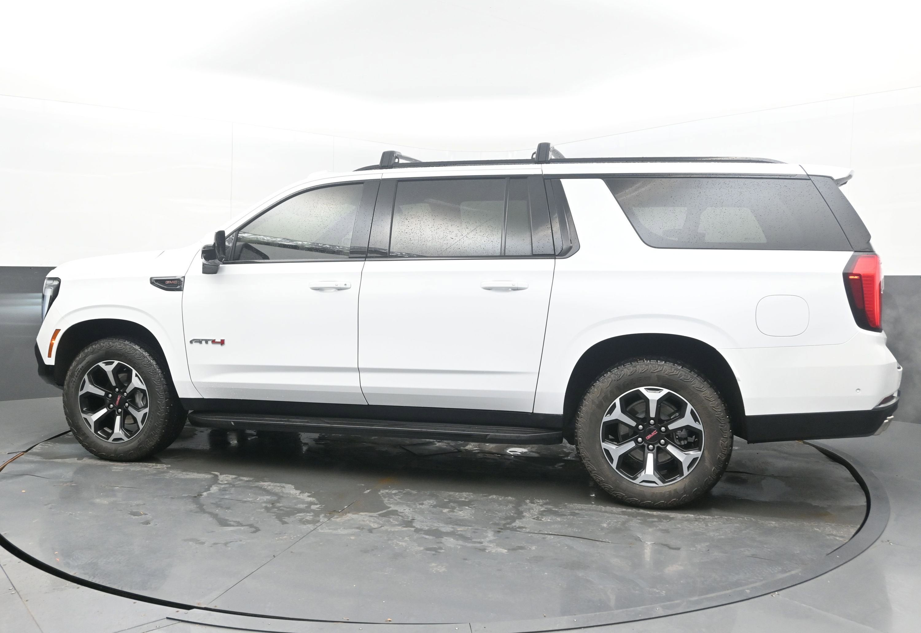 2025 GMC Yukon XL AT4