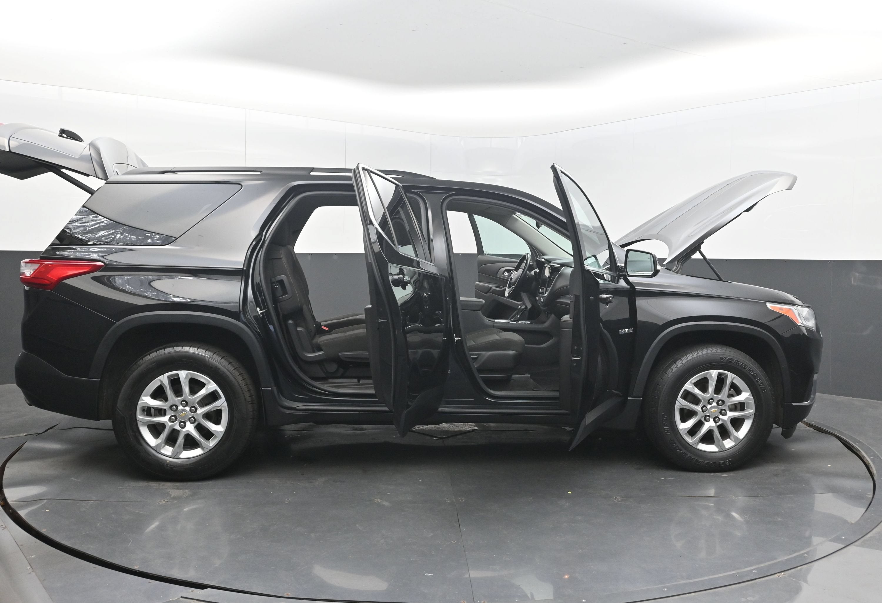2019 Chevrolet Traverse LT Cloth