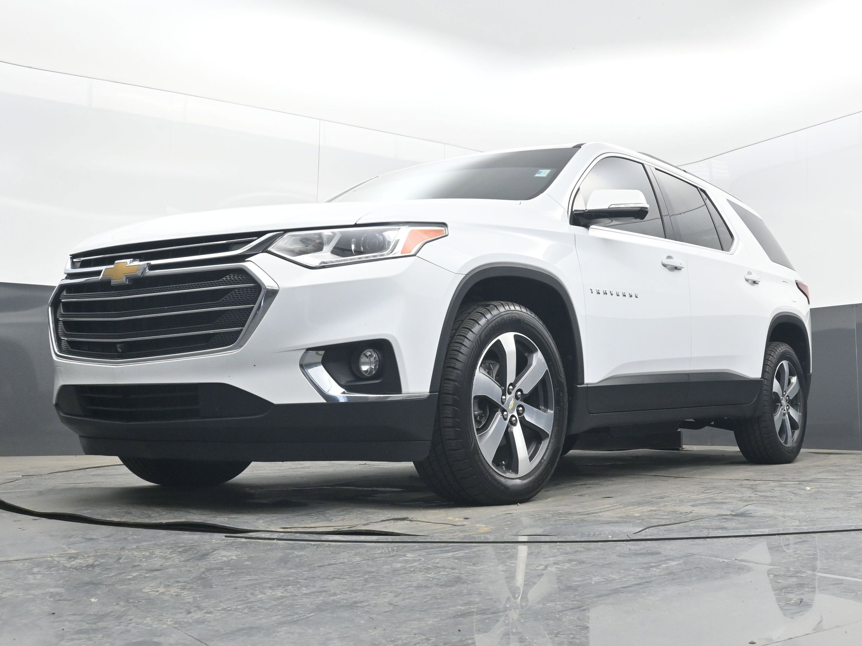 2020 Chevrolet Traverse LT Leather