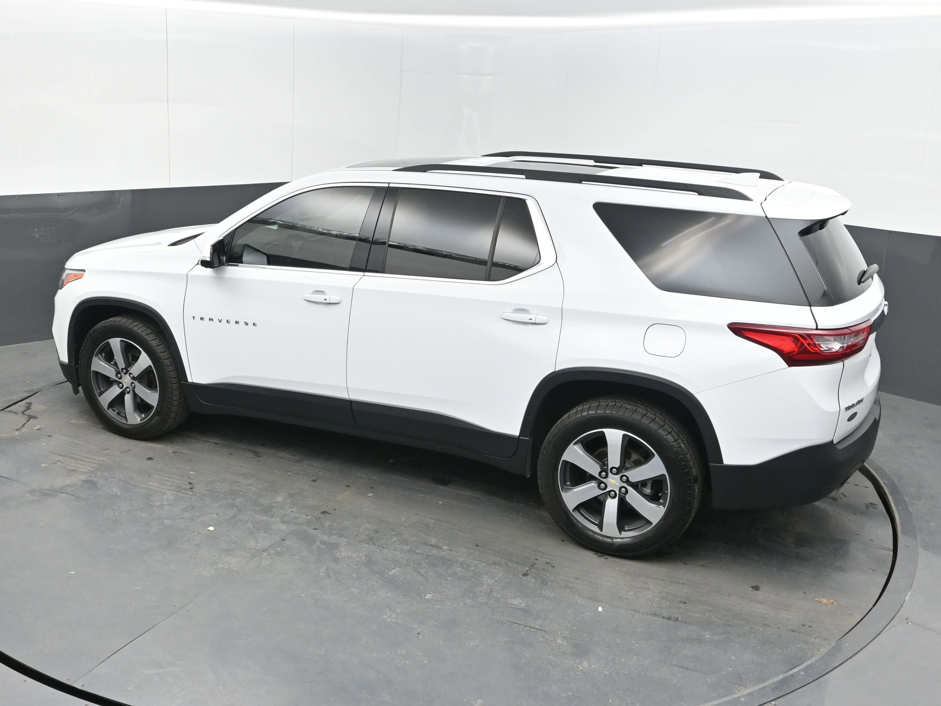 2020 Chevrolet Traverse LT Leather