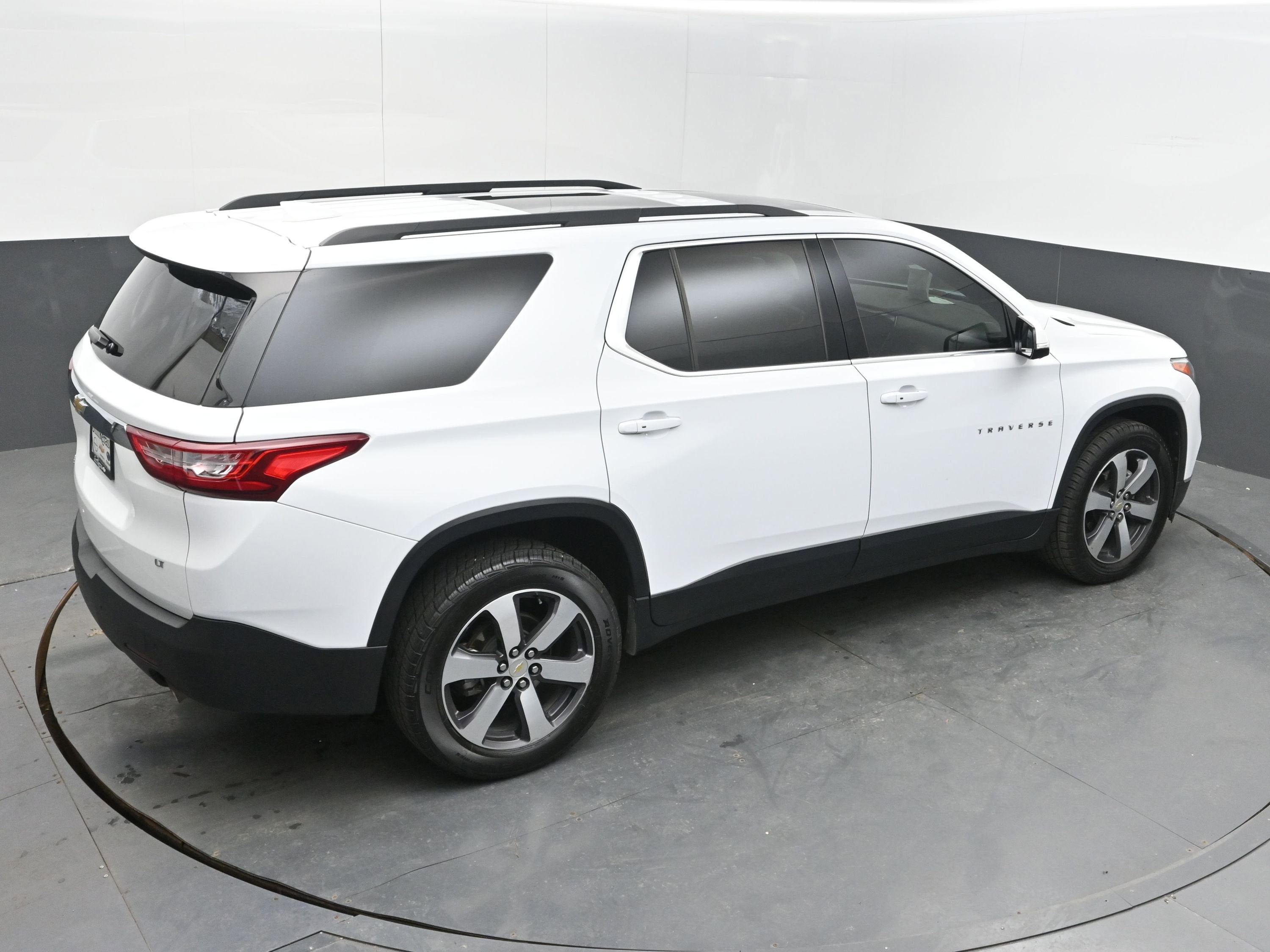 2020 Chevrolet Traverse LT Leather