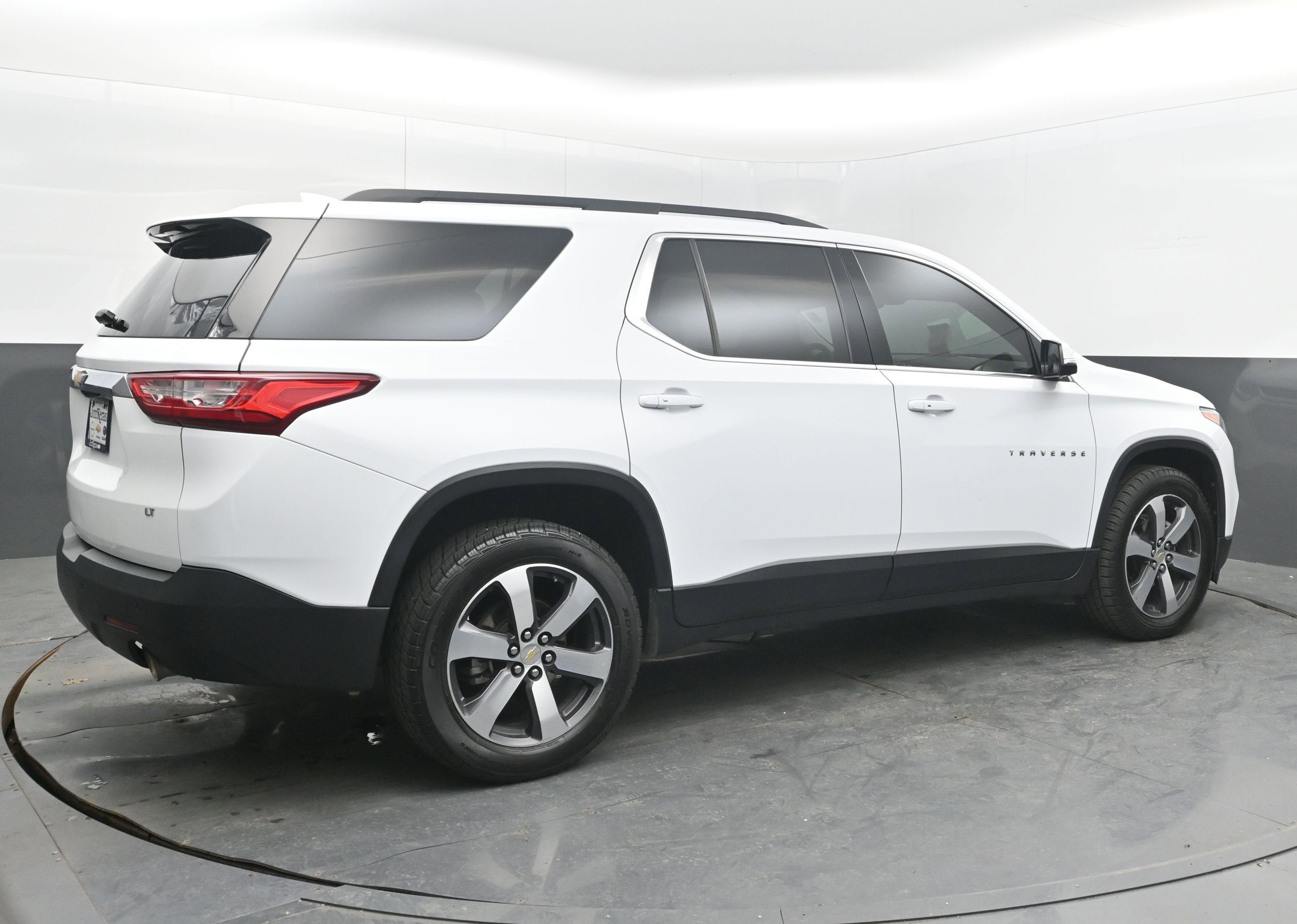 2020 Chevrolet Traverse LT Leather