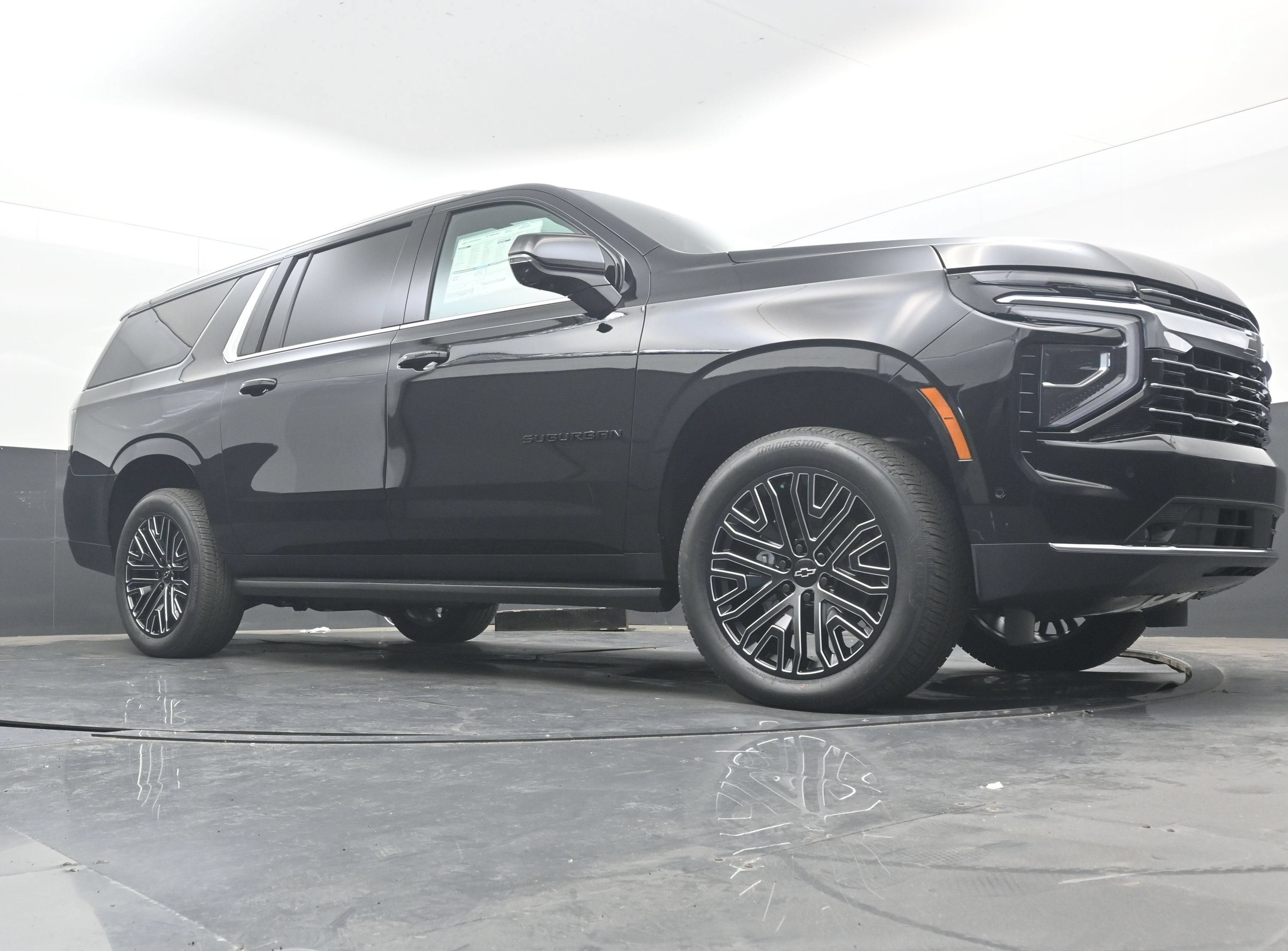 2027 Chevrolet Suburban LT - Photo 23