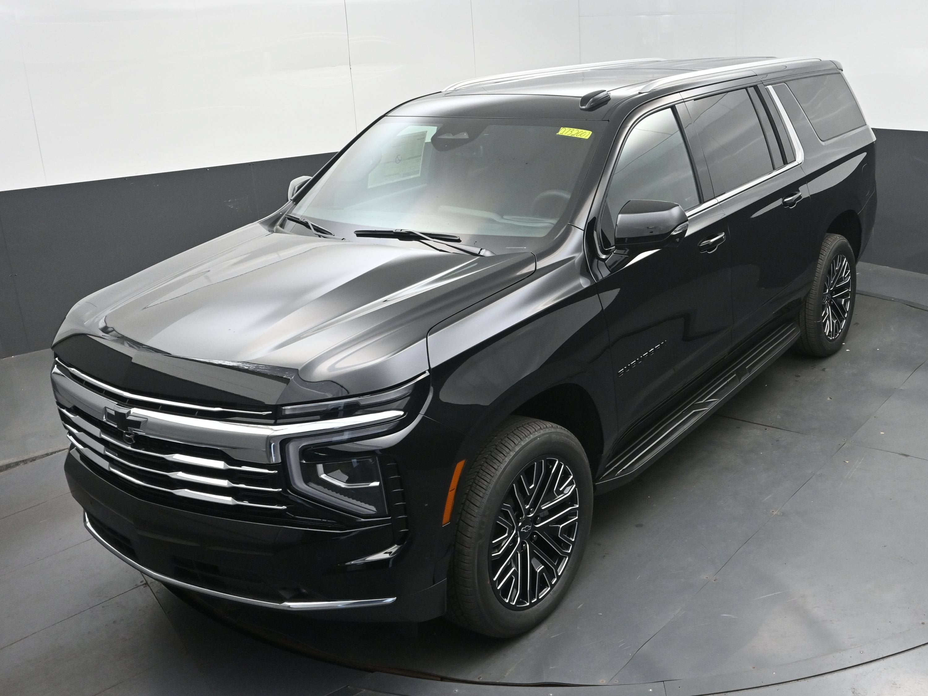 2027 Chevrolet Suburban LT - Photo 33