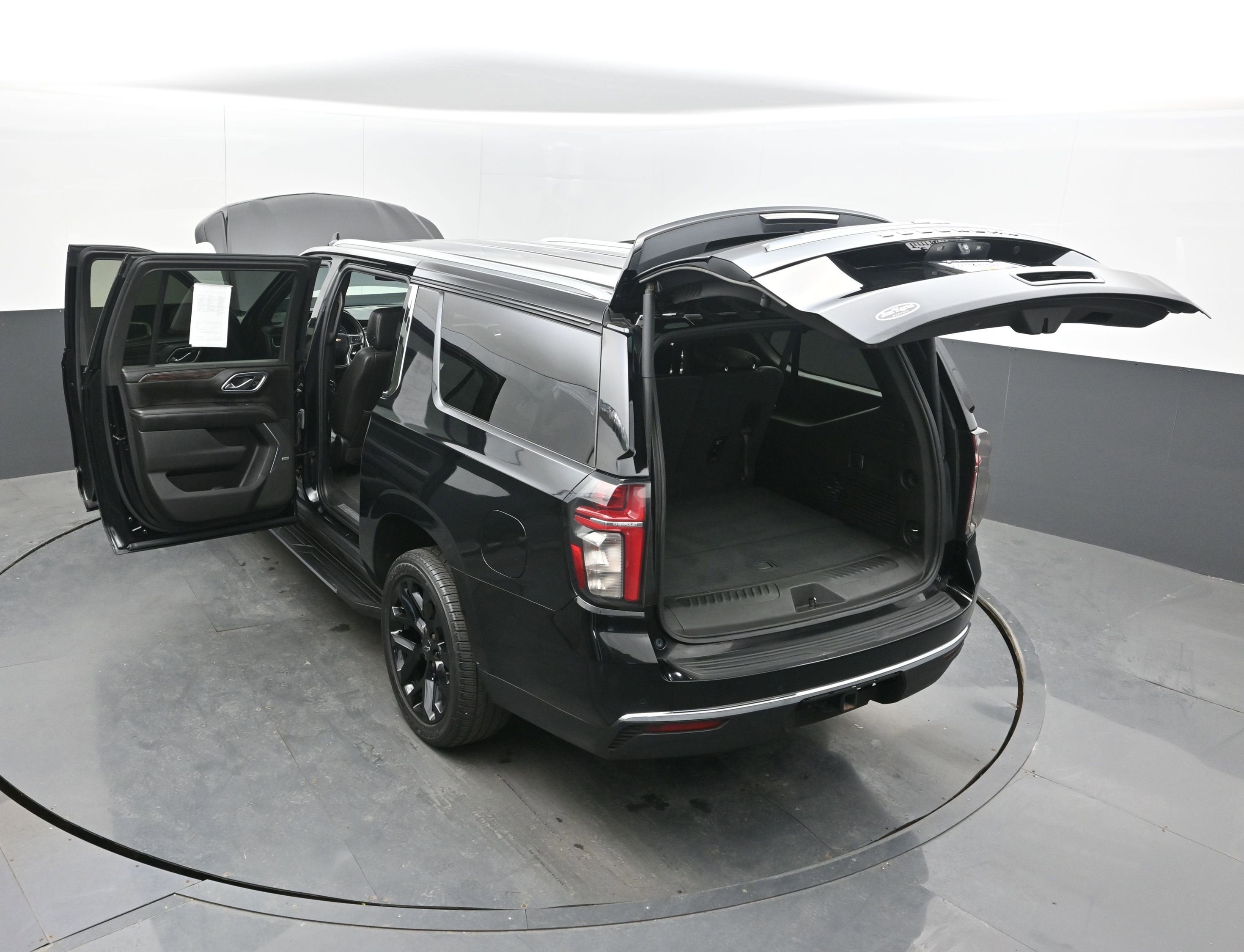 2021 Chevrolet Suburban LT