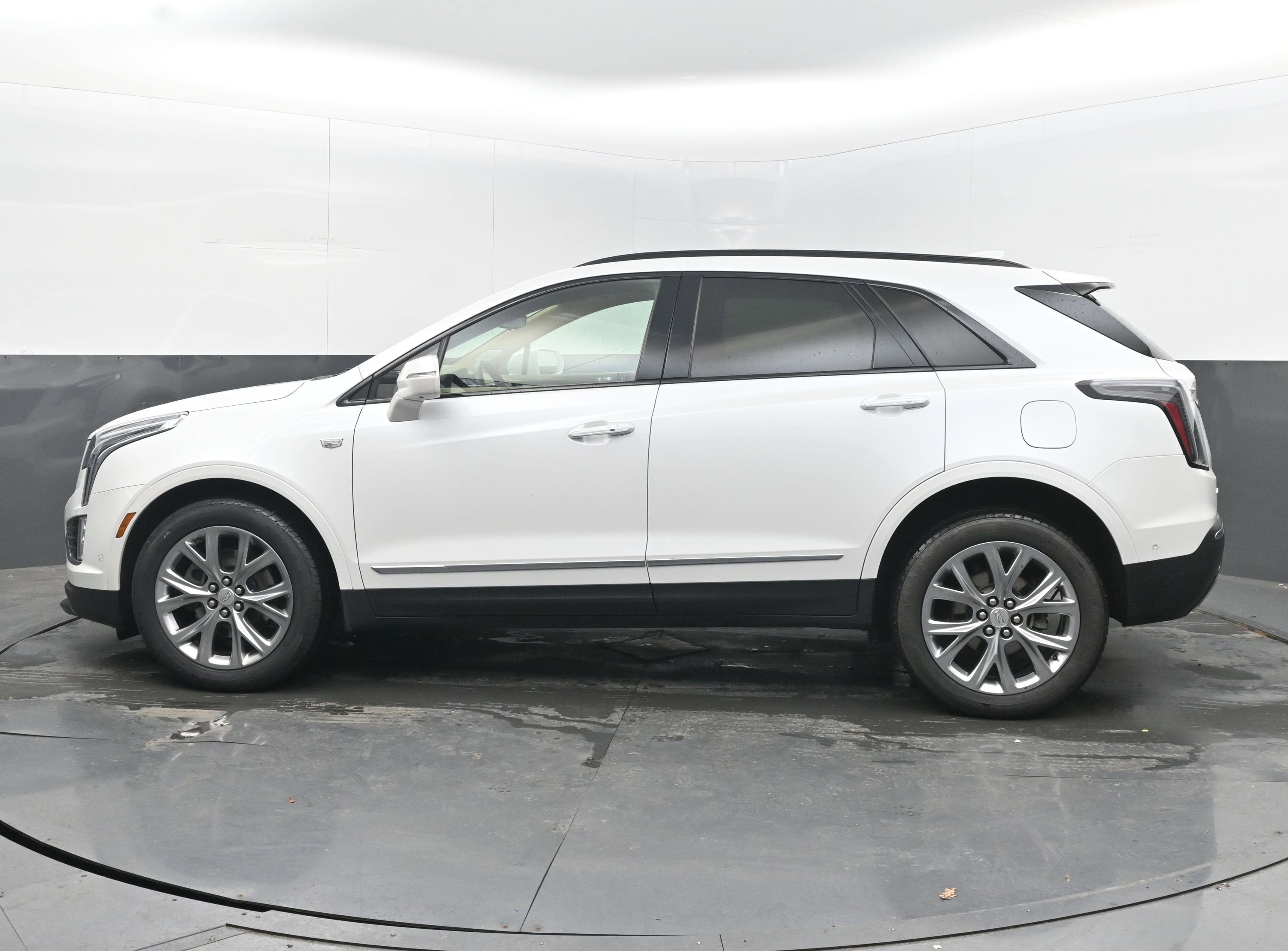 2020 Cadillac XT5 Sport