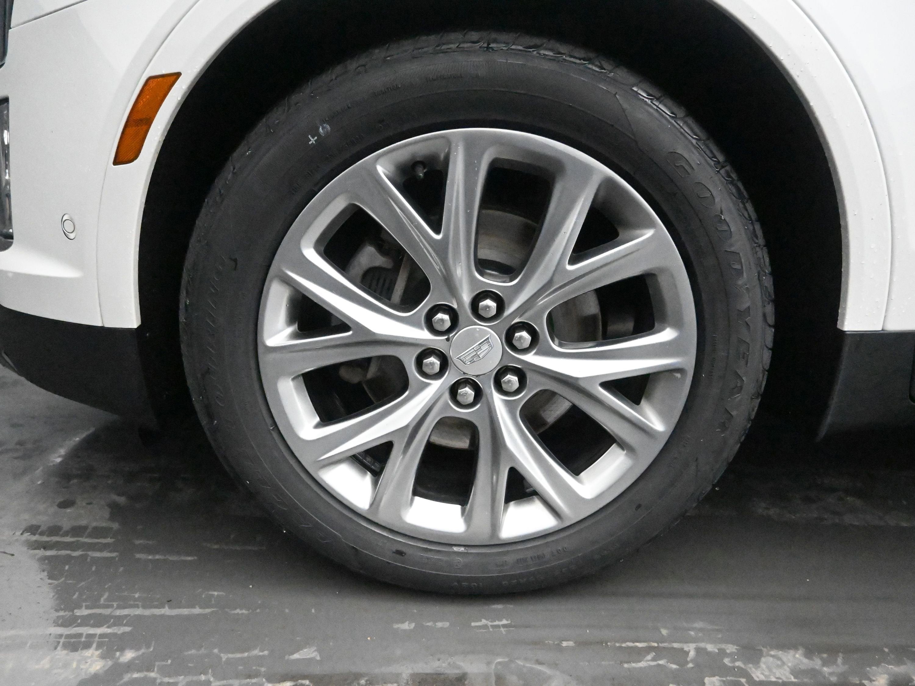 2020 Cadillac XT5 Sport