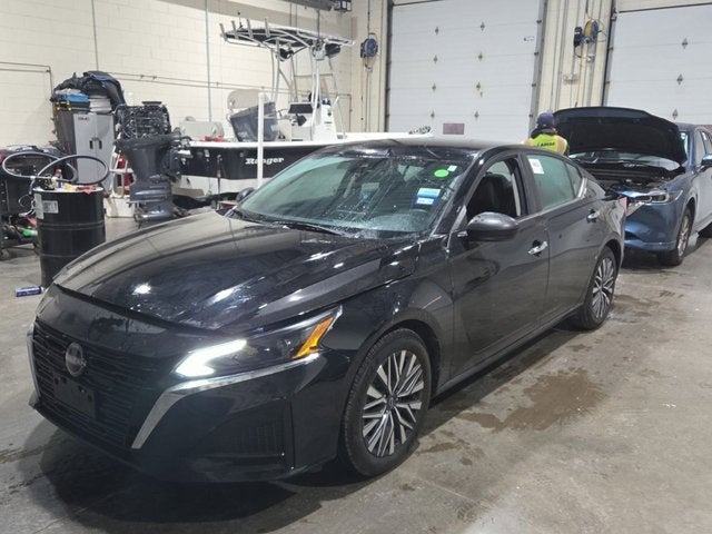 2024 Nissan Altima SV FWD