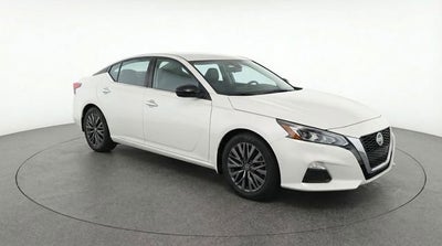 2025 Nissan Altima SV FWD