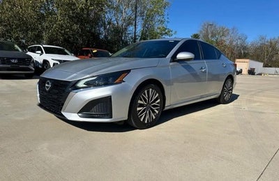 2023 Nissan Altima SV FWD