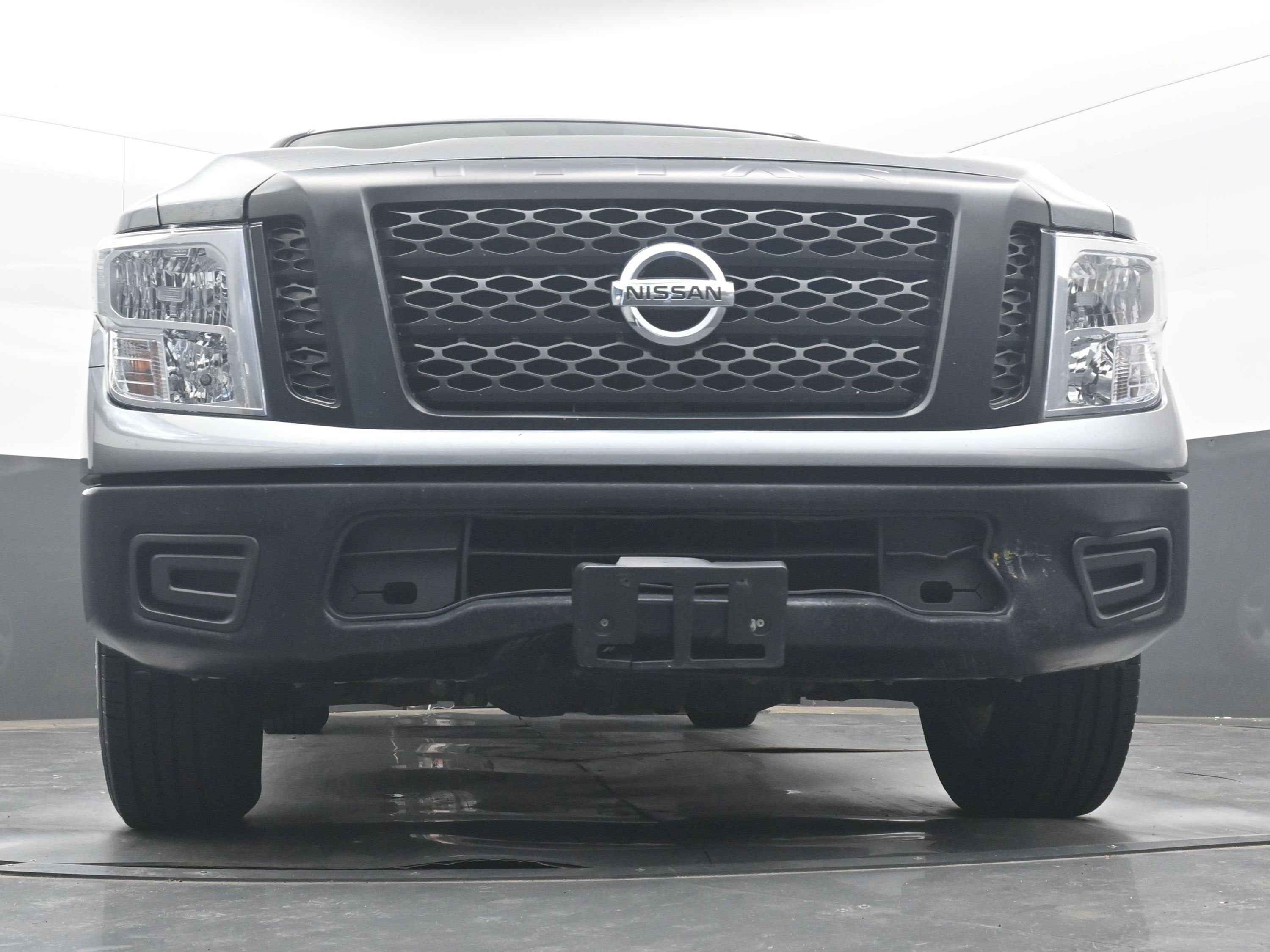 2018 Nissan TITAN S
