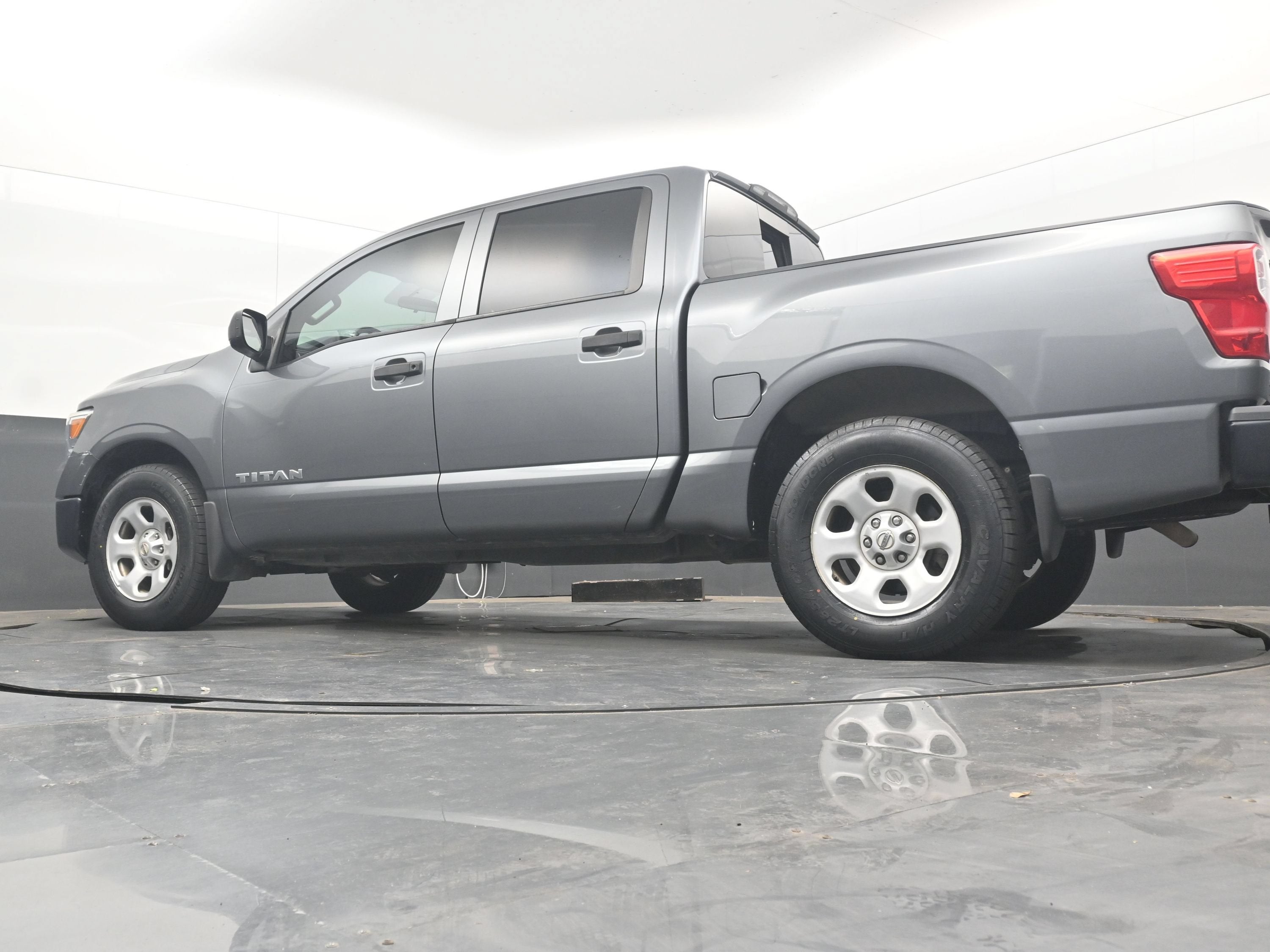 2018 Nissan TITAN S