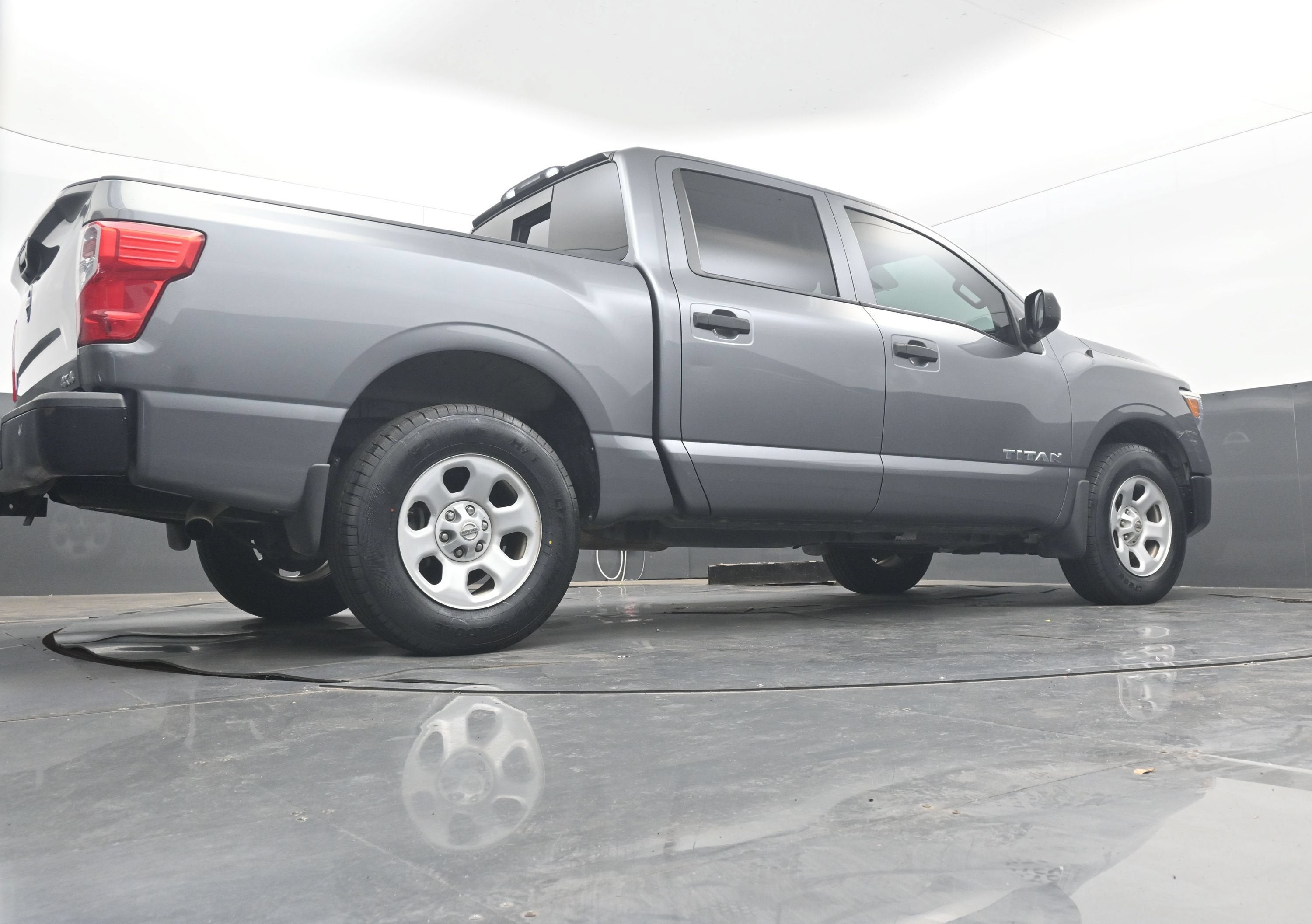 2018 Nissan TITAN S