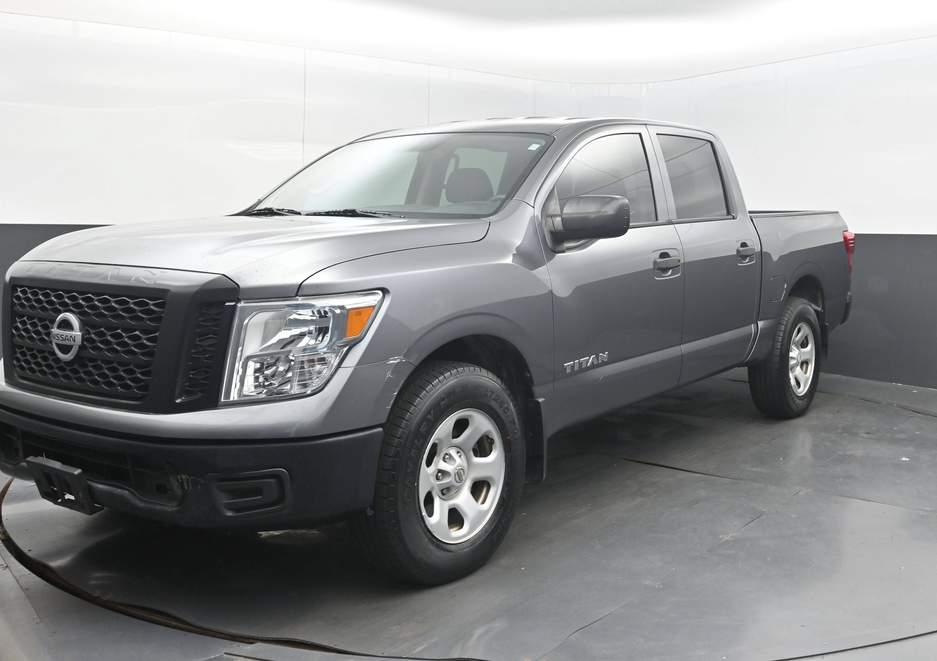 2018 Nissan TITAN S