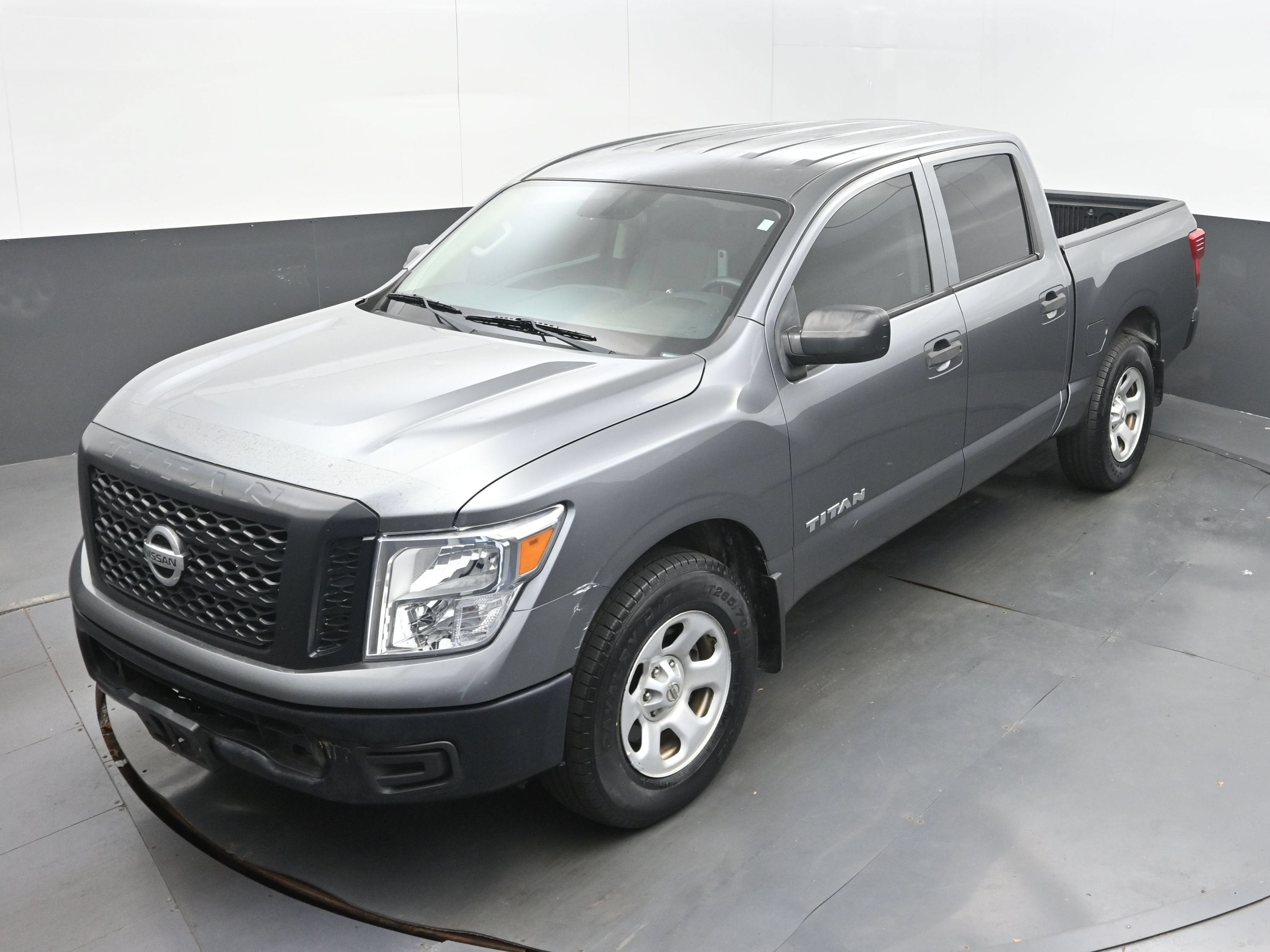 2018 Nissan TITAN S