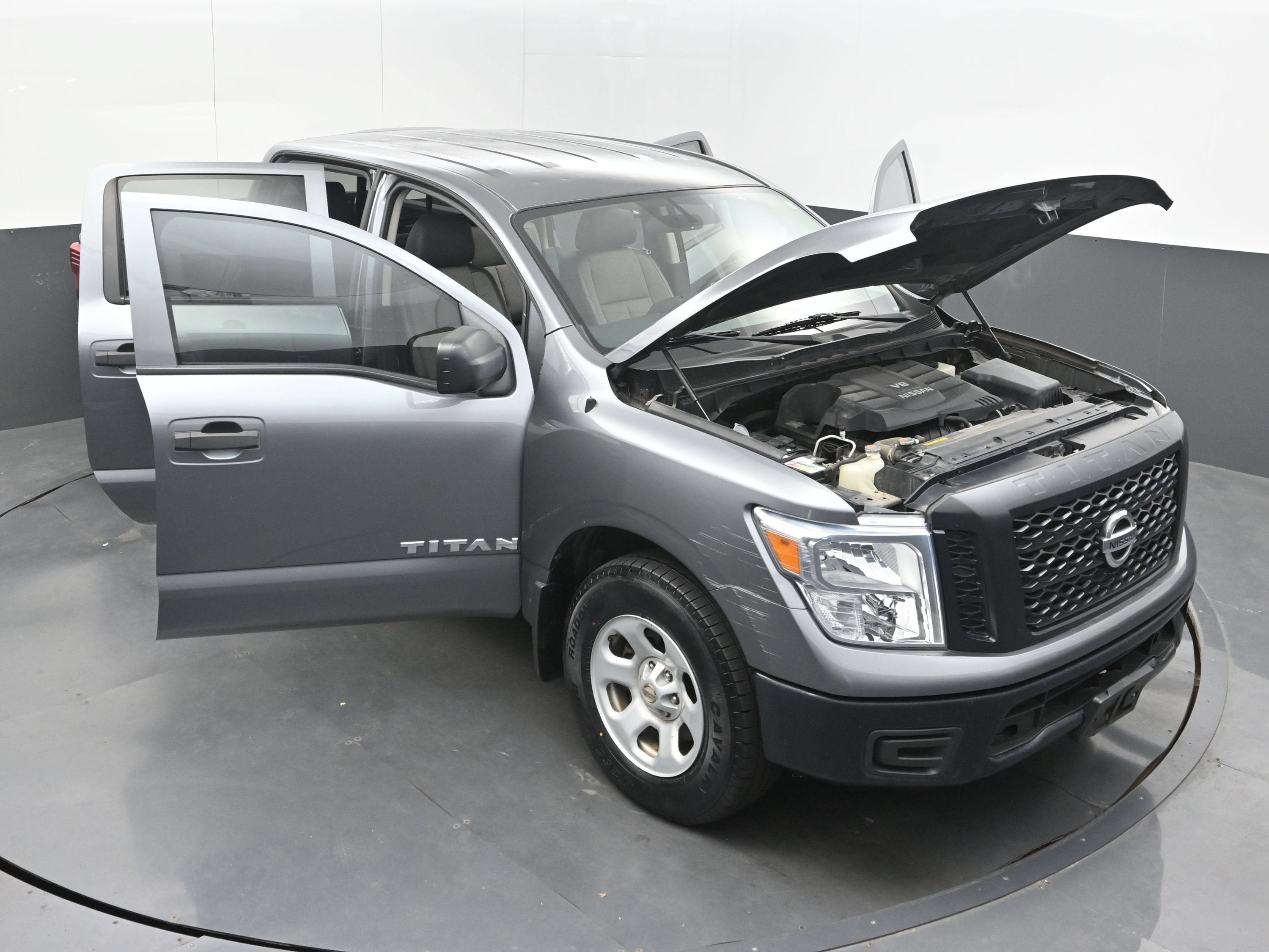 2018 Nissan TITAN S