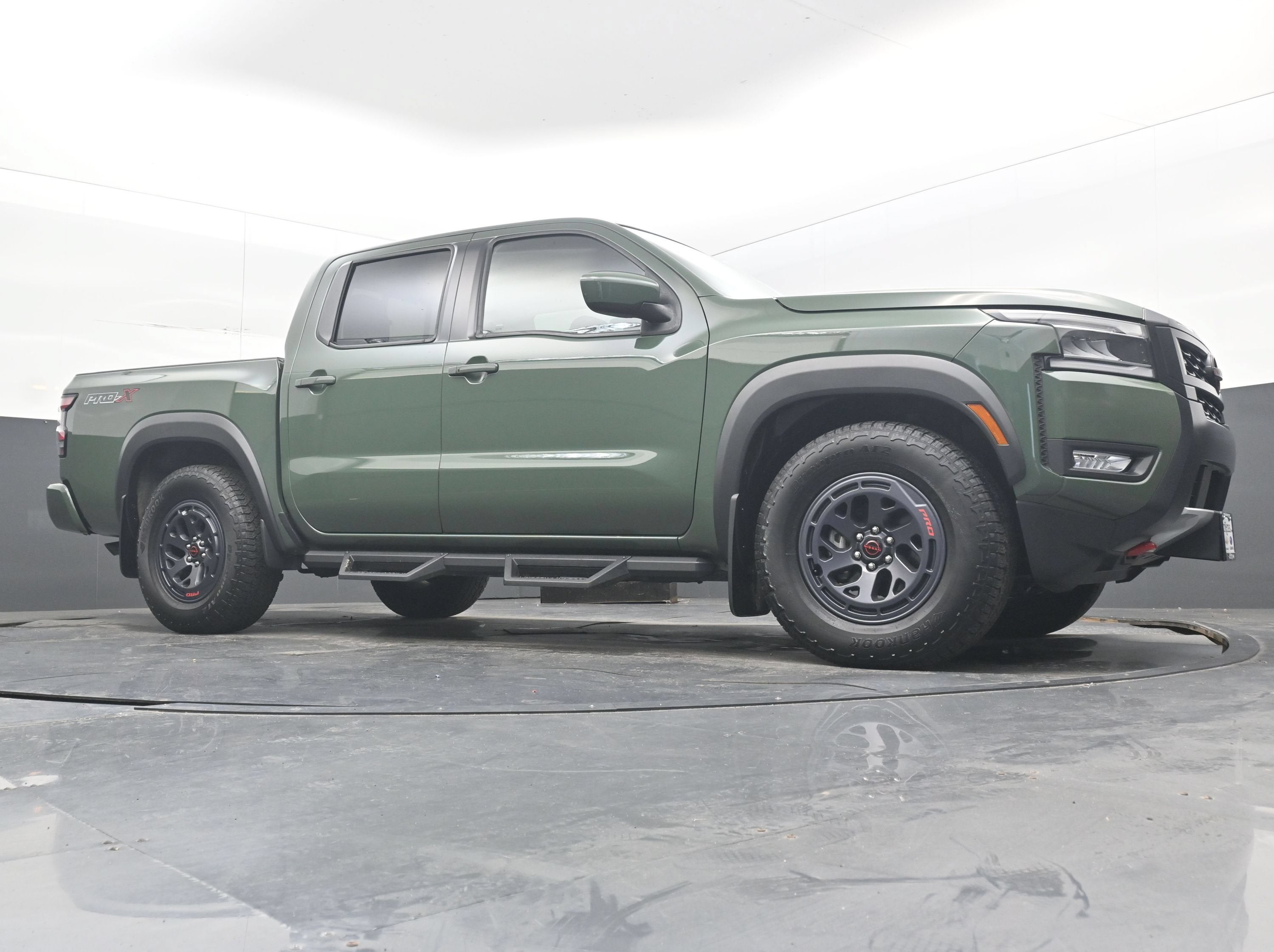 2025 Nissan Frontier Crew Cab PRO-X 4x2