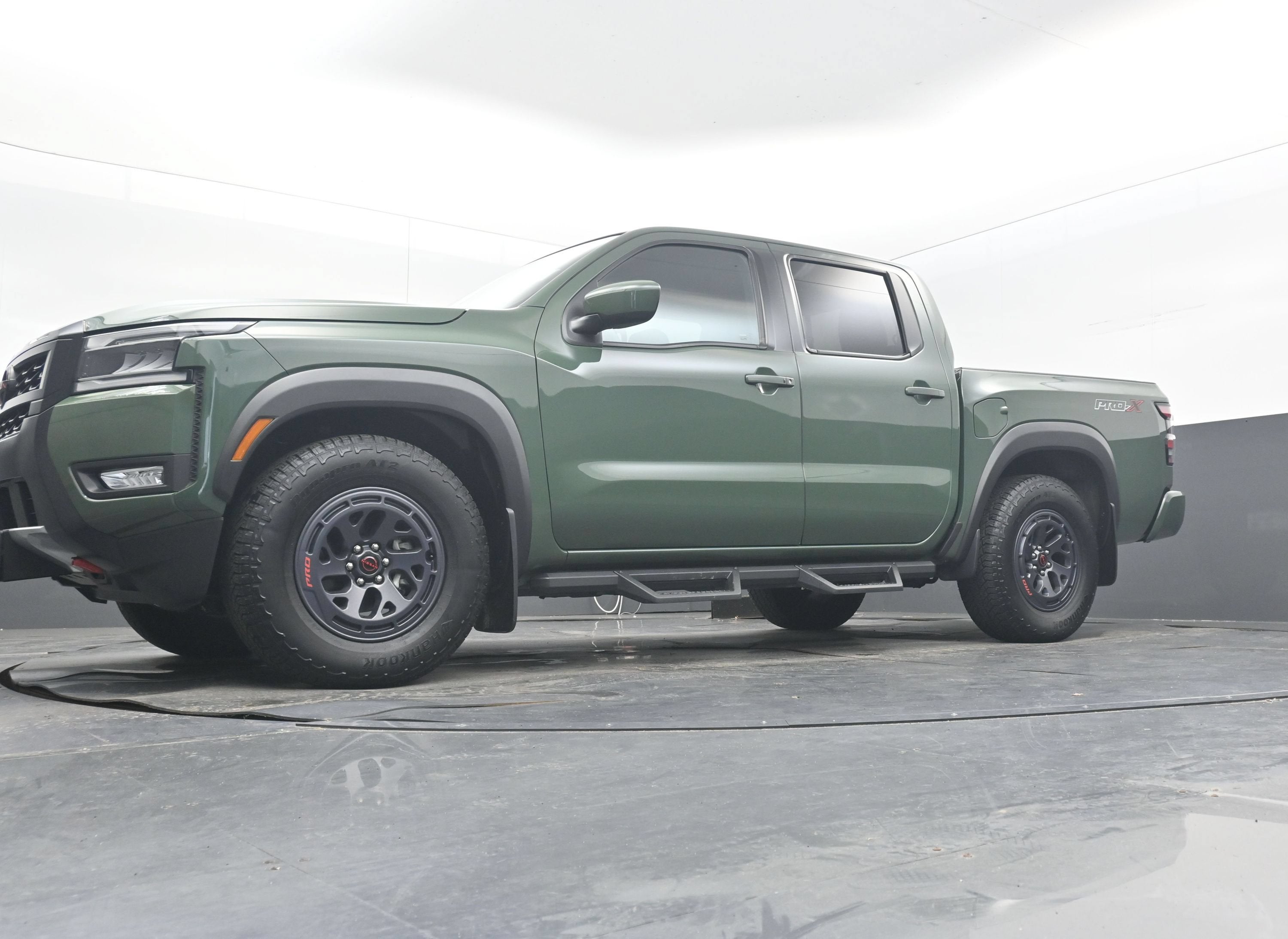 2025 Nissan Frontier Crew Cab PRO-X 4x2