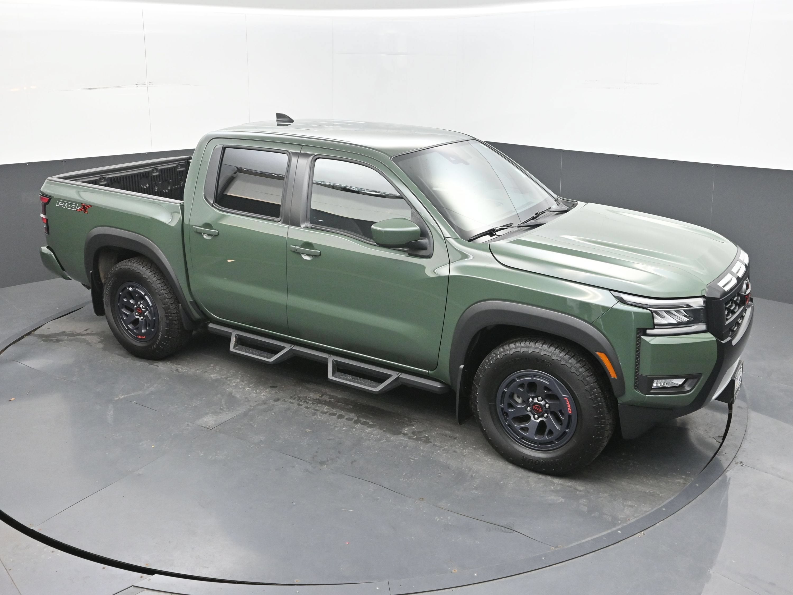 2025 Nissan Frontier Crew Cab PRO-X 4x2