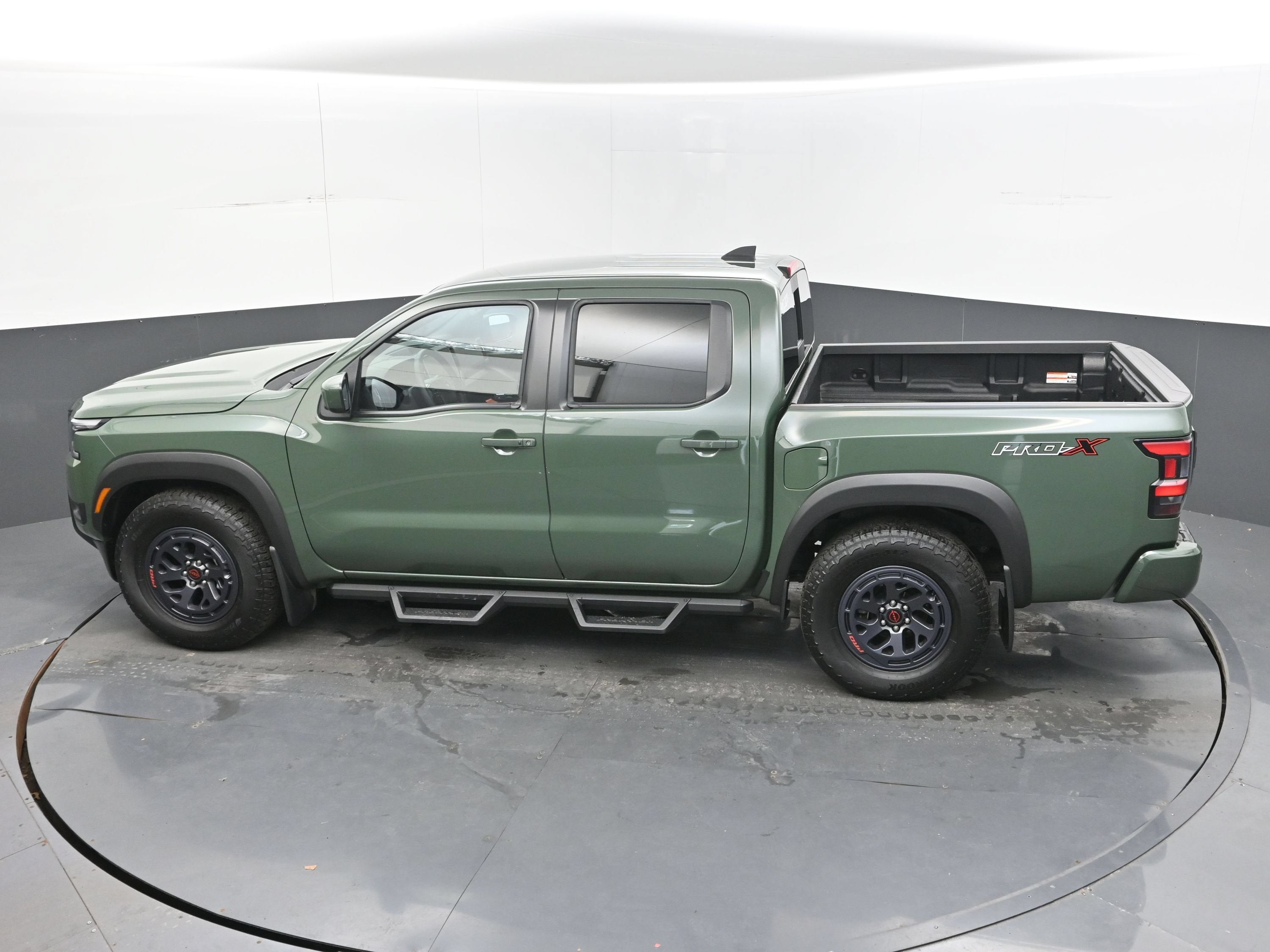 2025 Nissan Frontier Crew Cab PRO-X 4x2